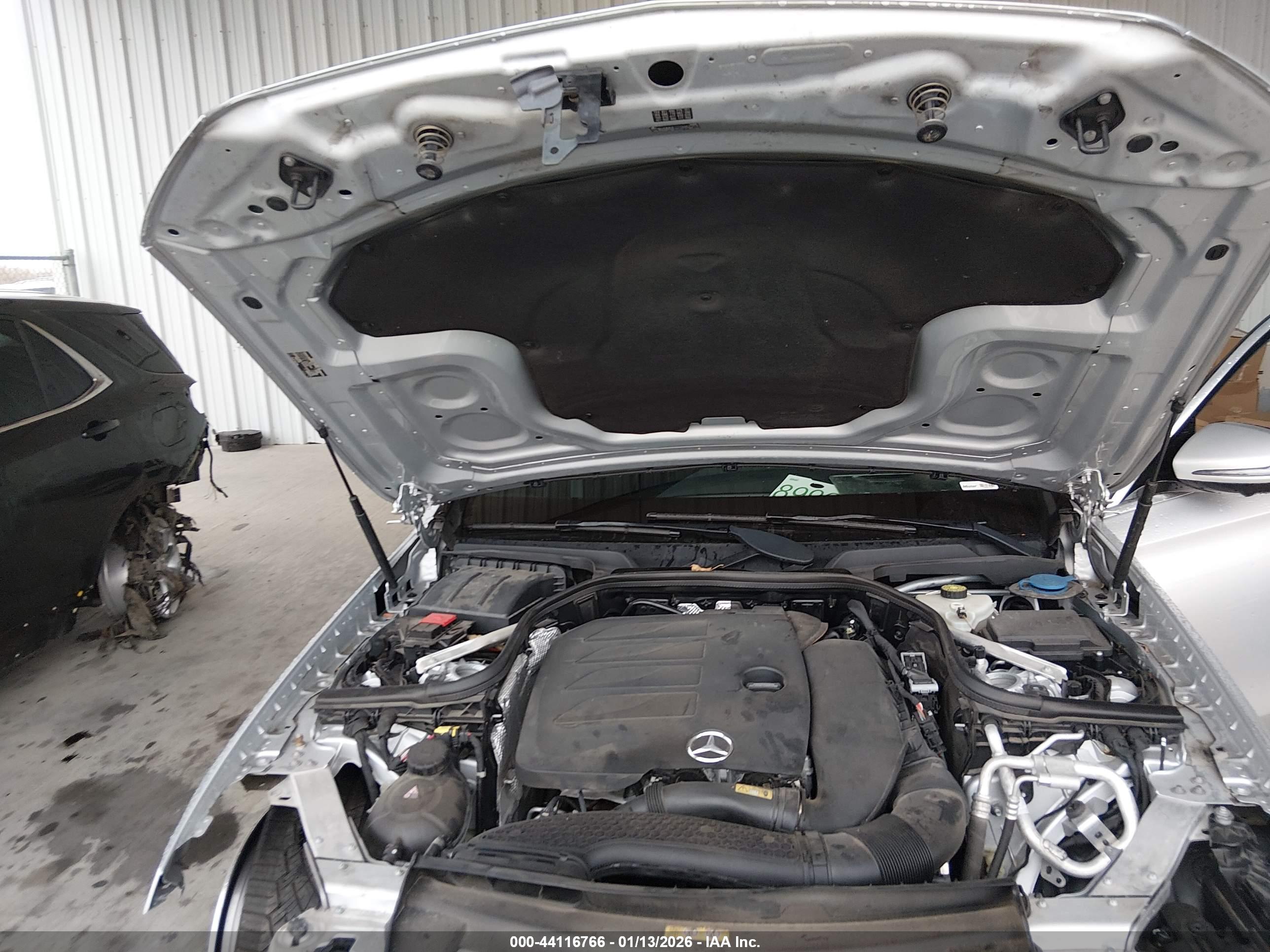 MERCEDES-BENZ E image 10
