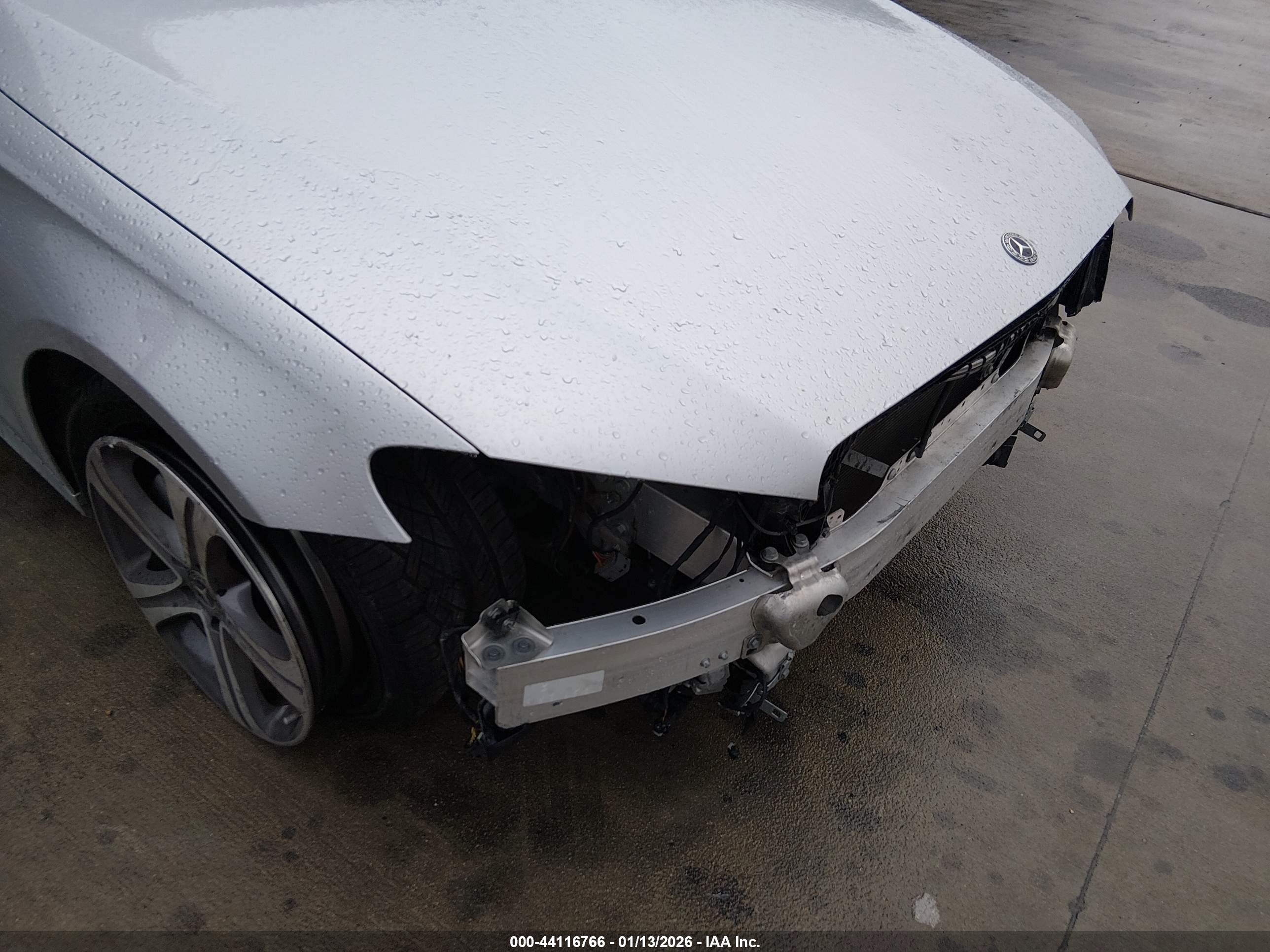 MERCEDES-BENZ E image 6