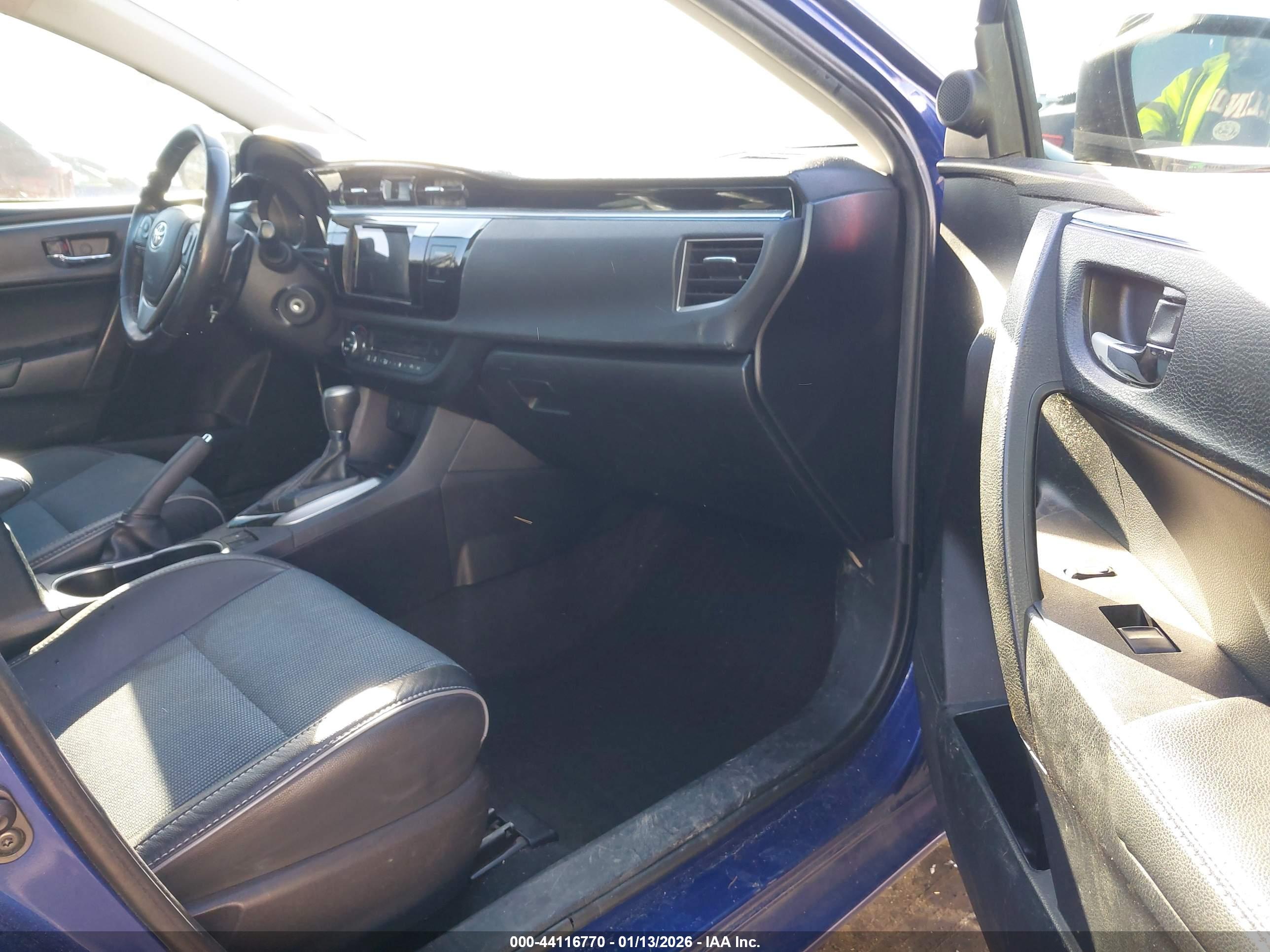 TOYOTA COROLLA image 5