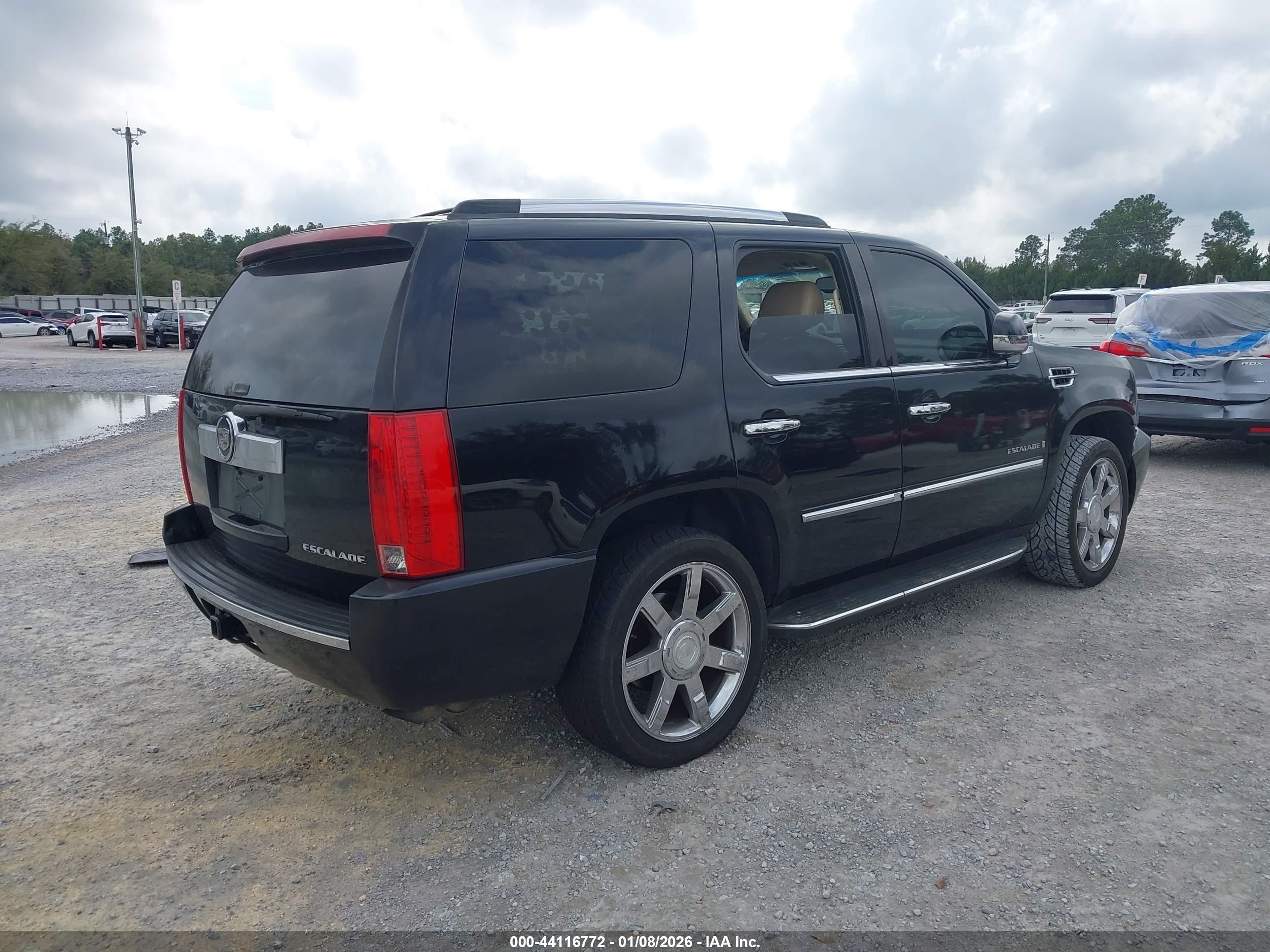 CADILLAC ESCALADE image 4