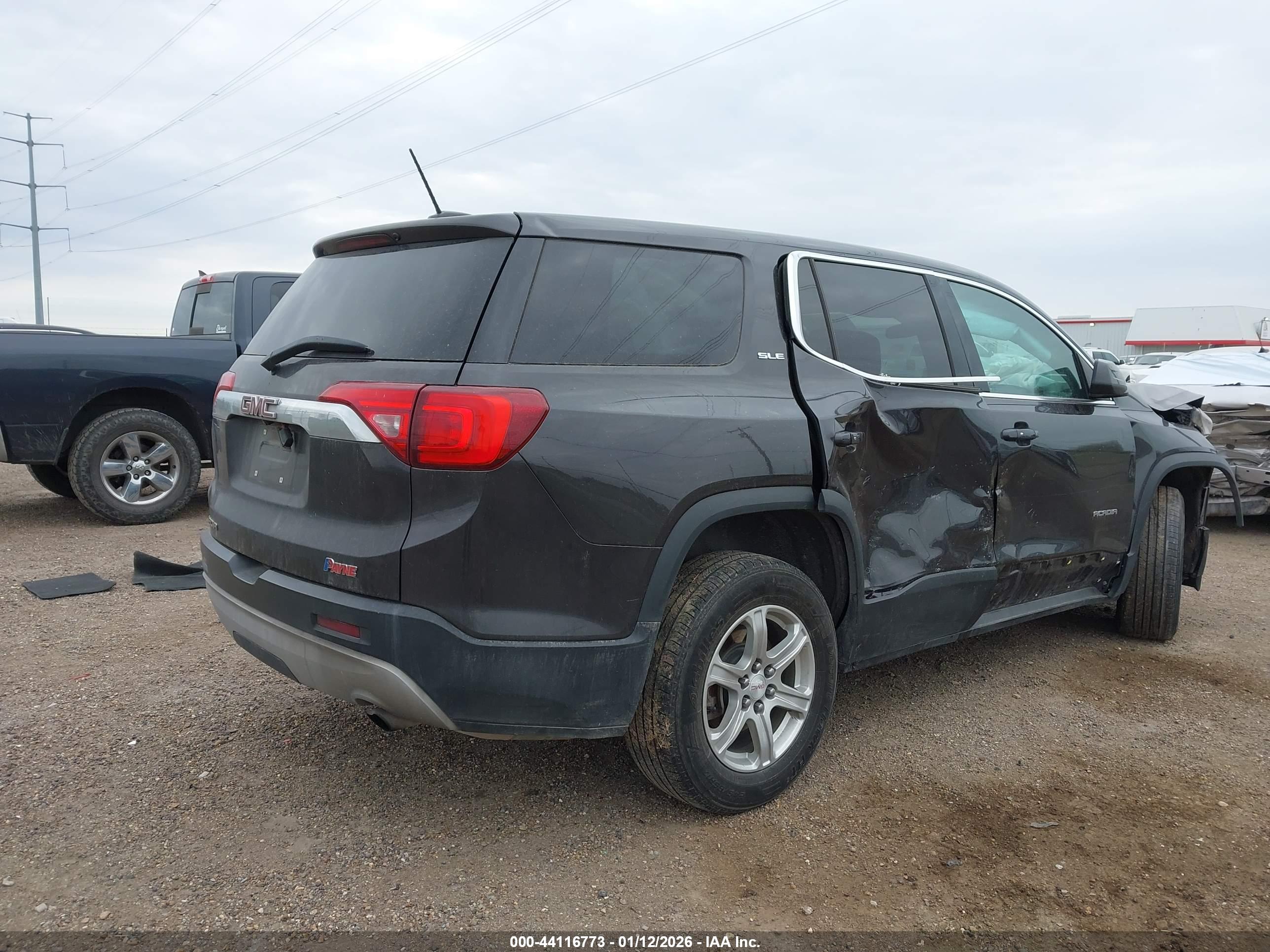 GMC ACADIA image 4