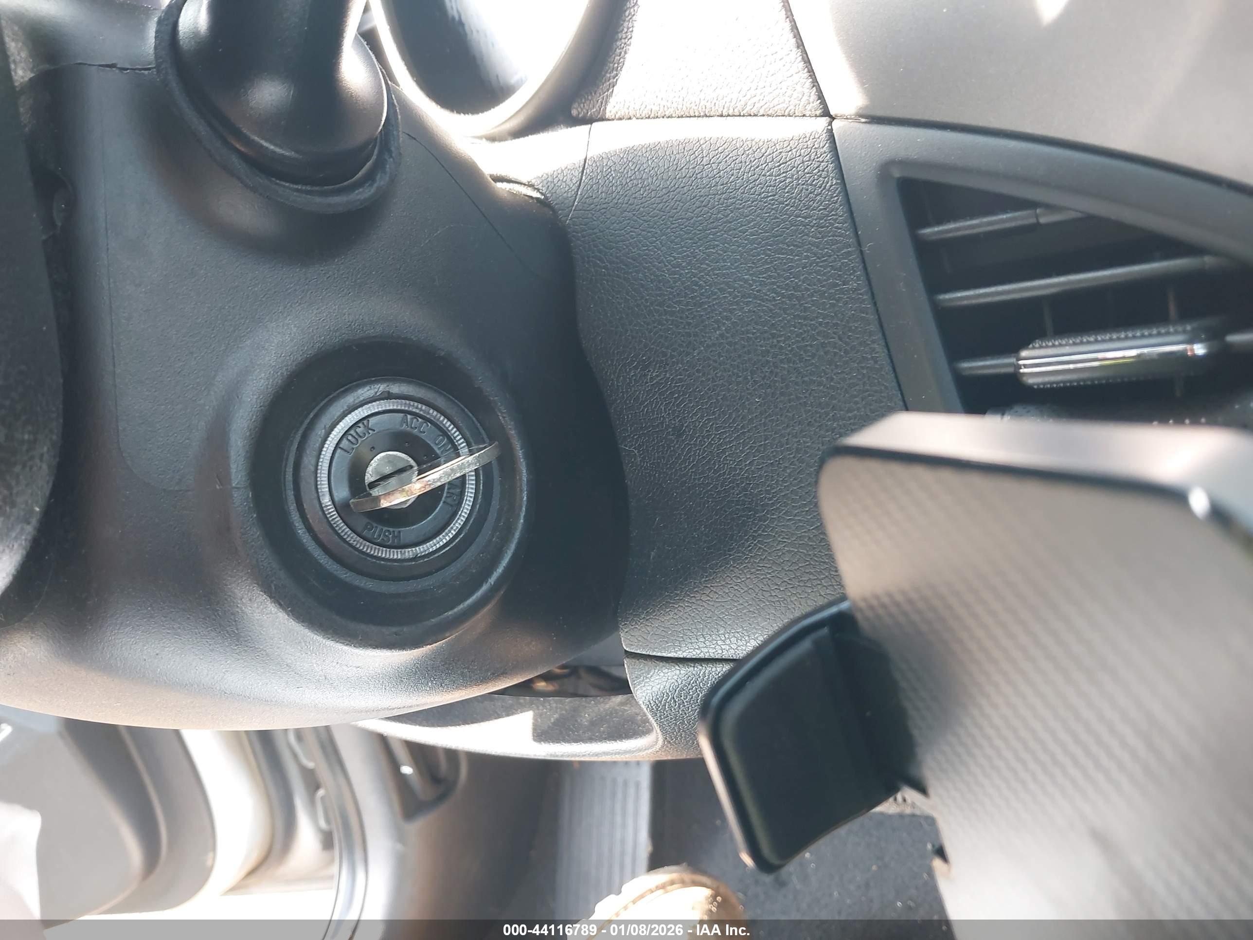HYUNDAI ELANTRA image 11