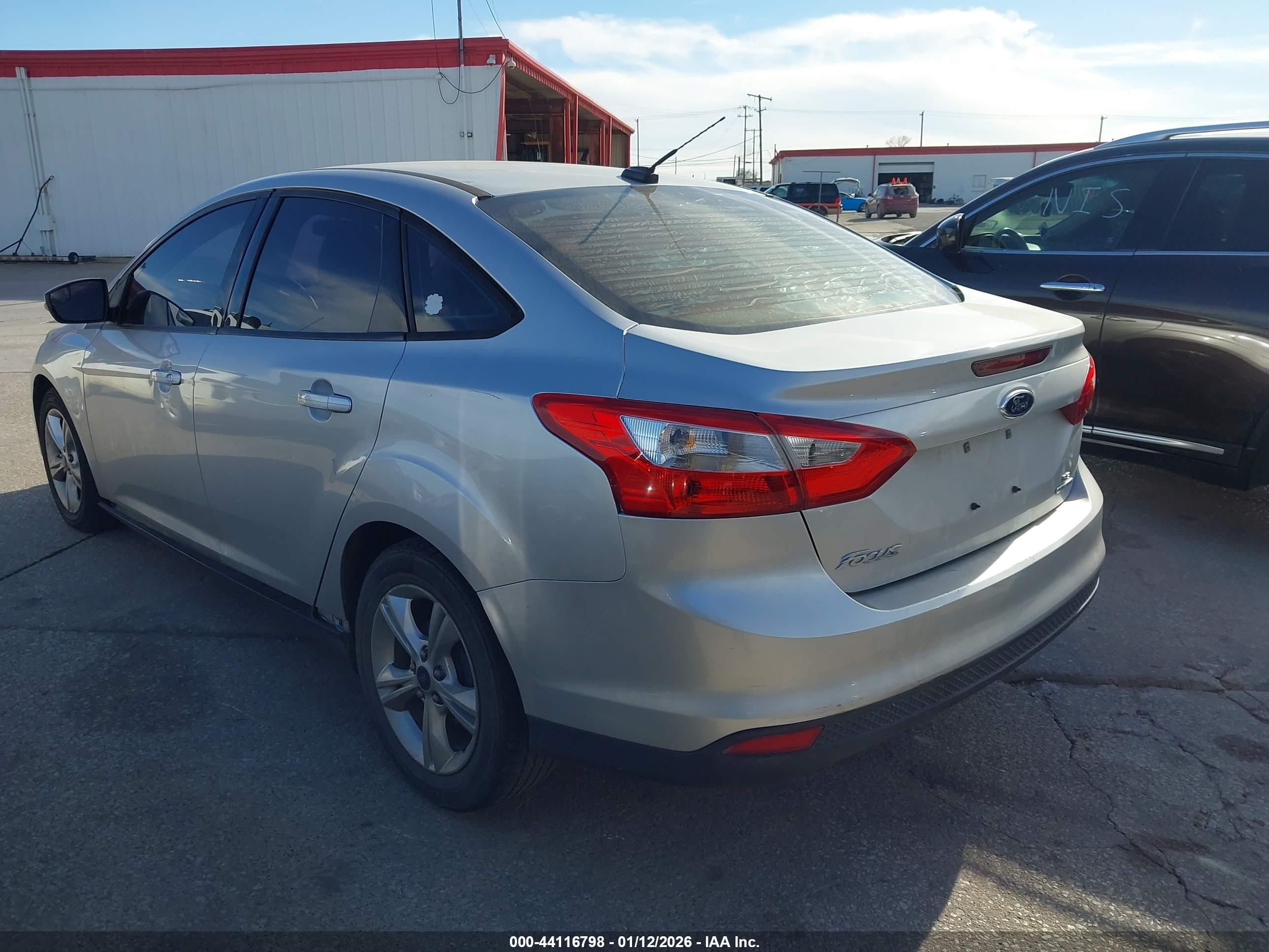 FORD FOCUS image 3