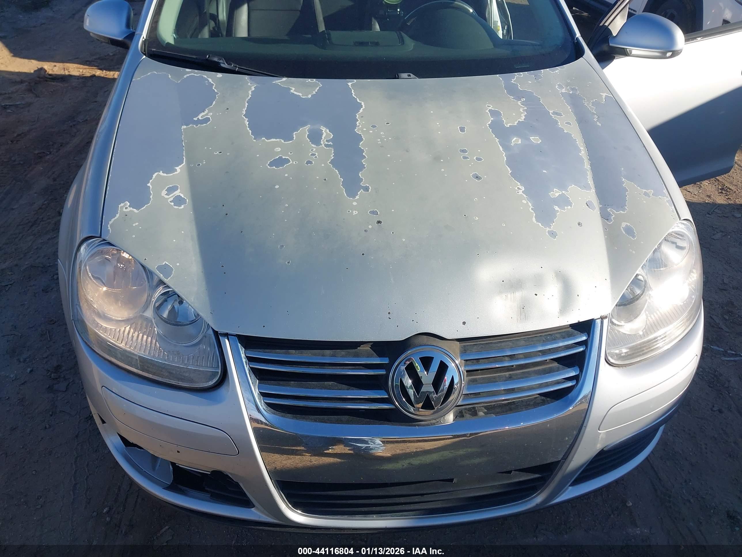 VOLKSWAGEN JETTA image 6