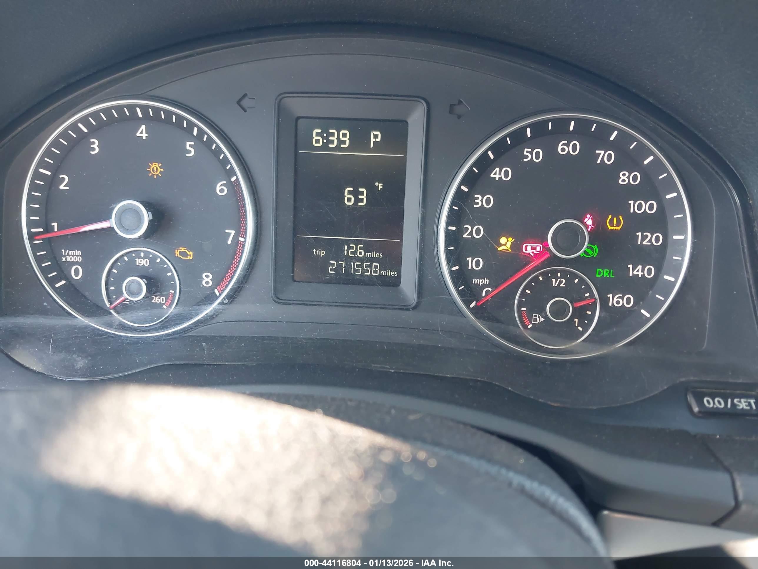 VOLKSWAGEN JETTA image 7
