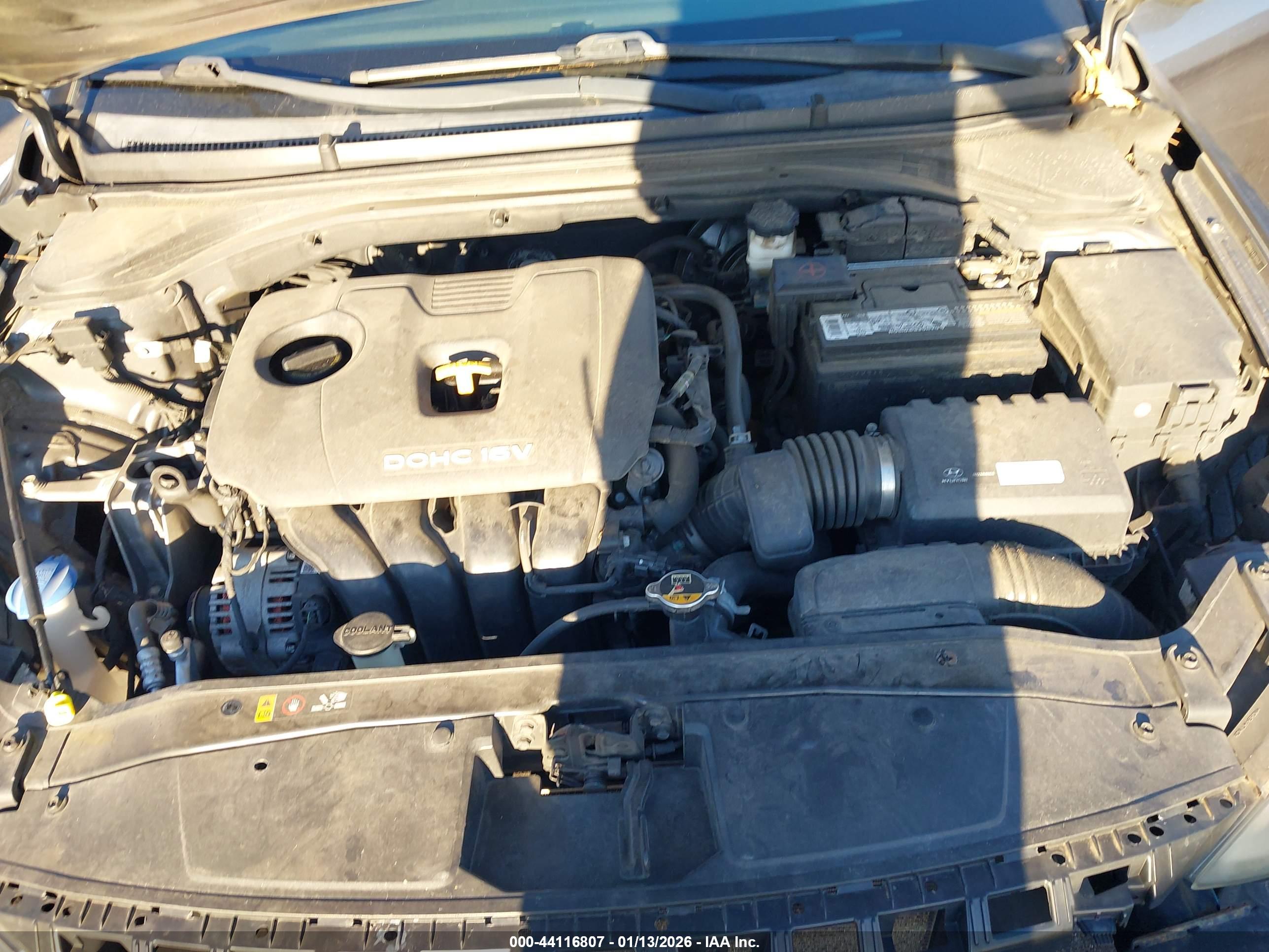 HYUNDAI ELANTRA image 10