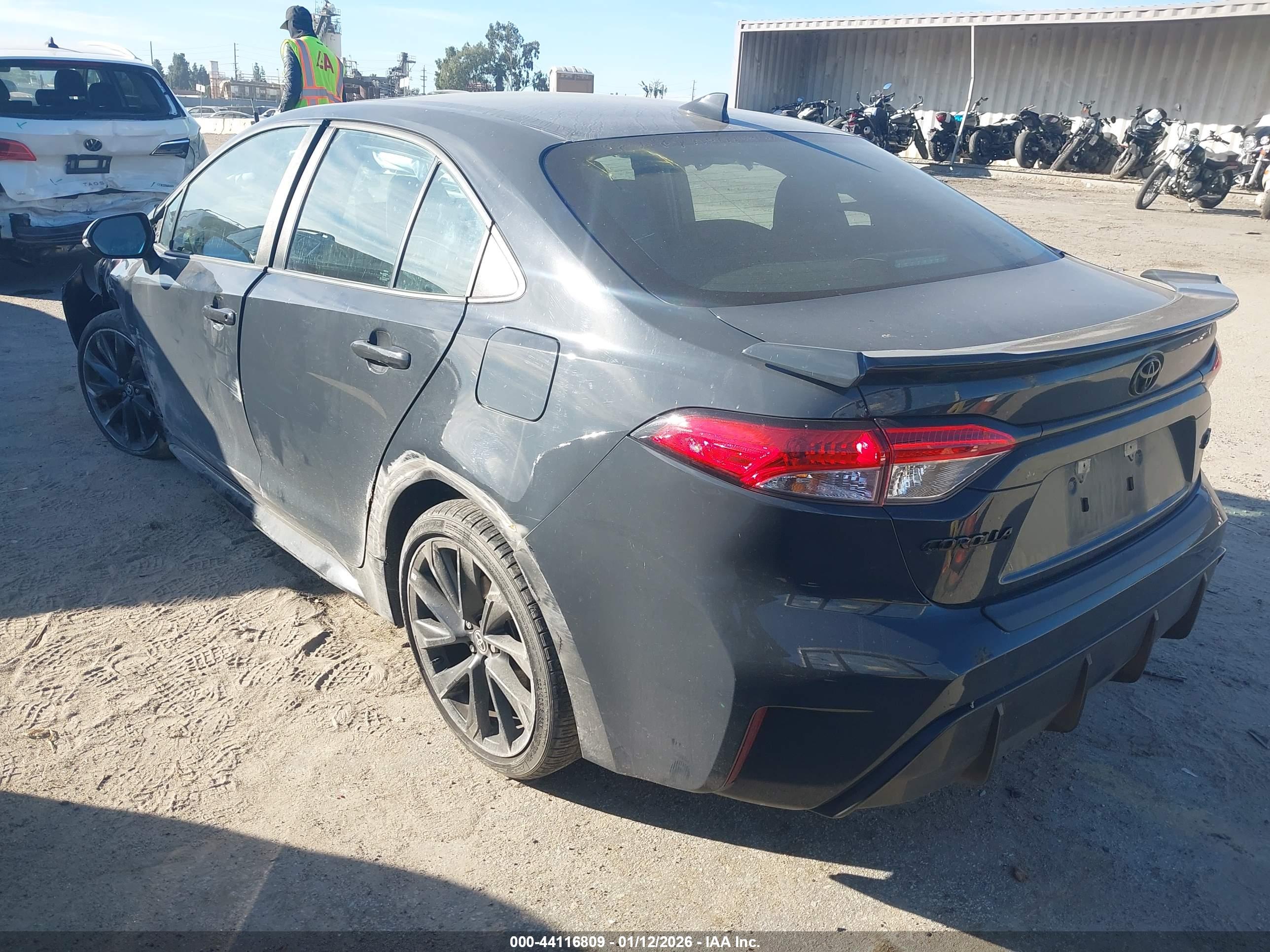 TOYOTA COROLLA image 3