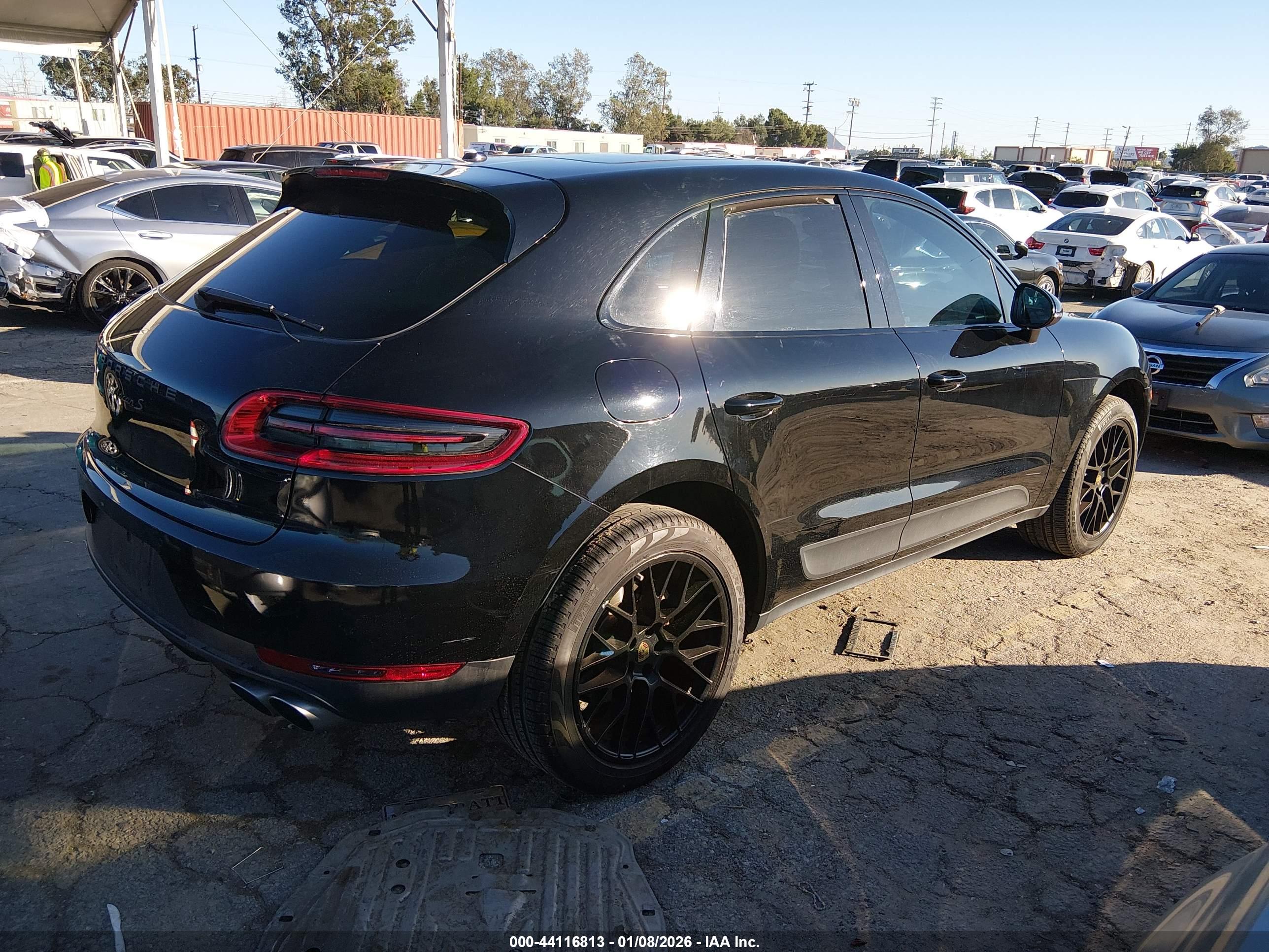 PORSCHE MACAN image 4