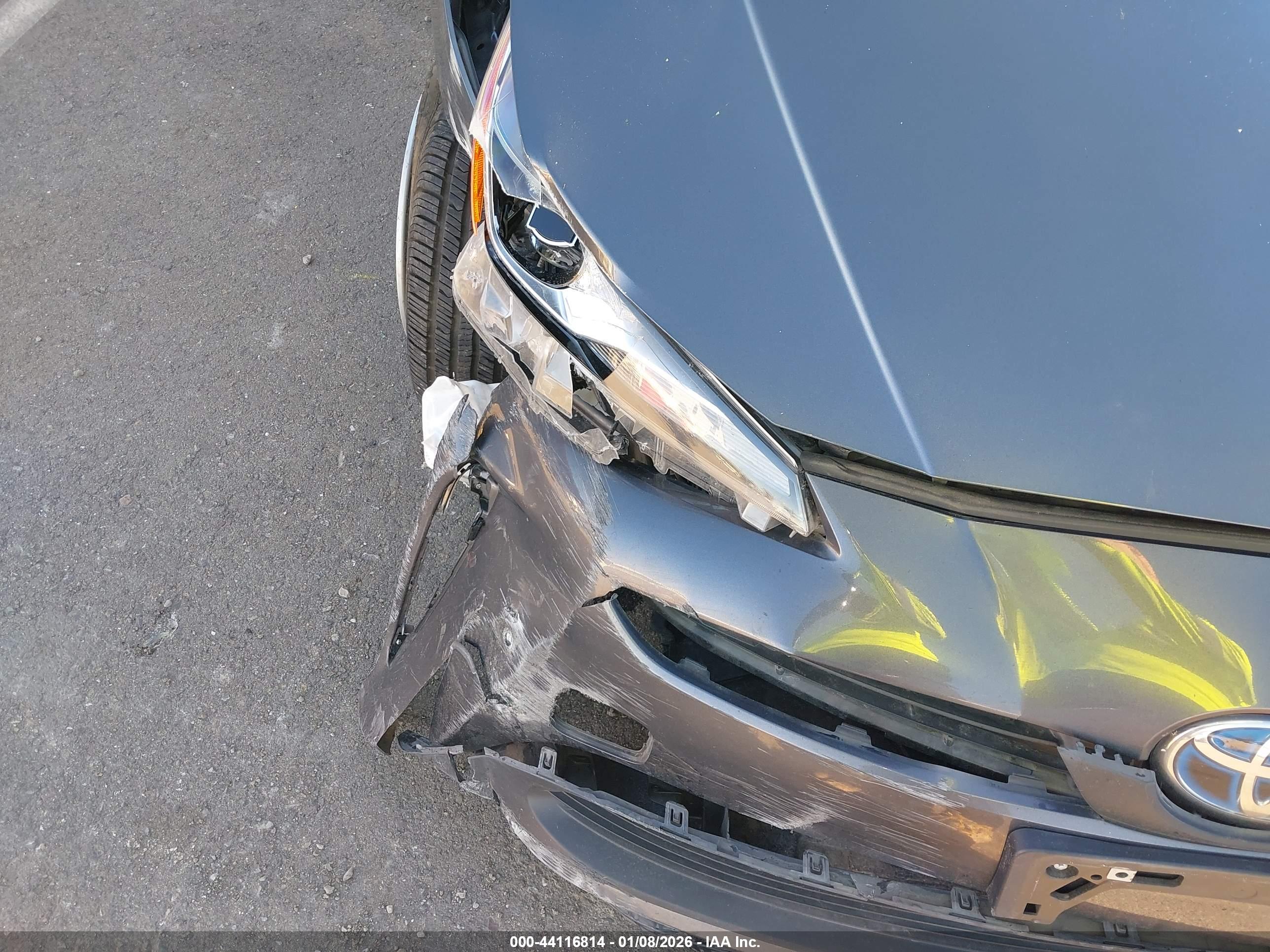 TOYOTA PRIUS image 6