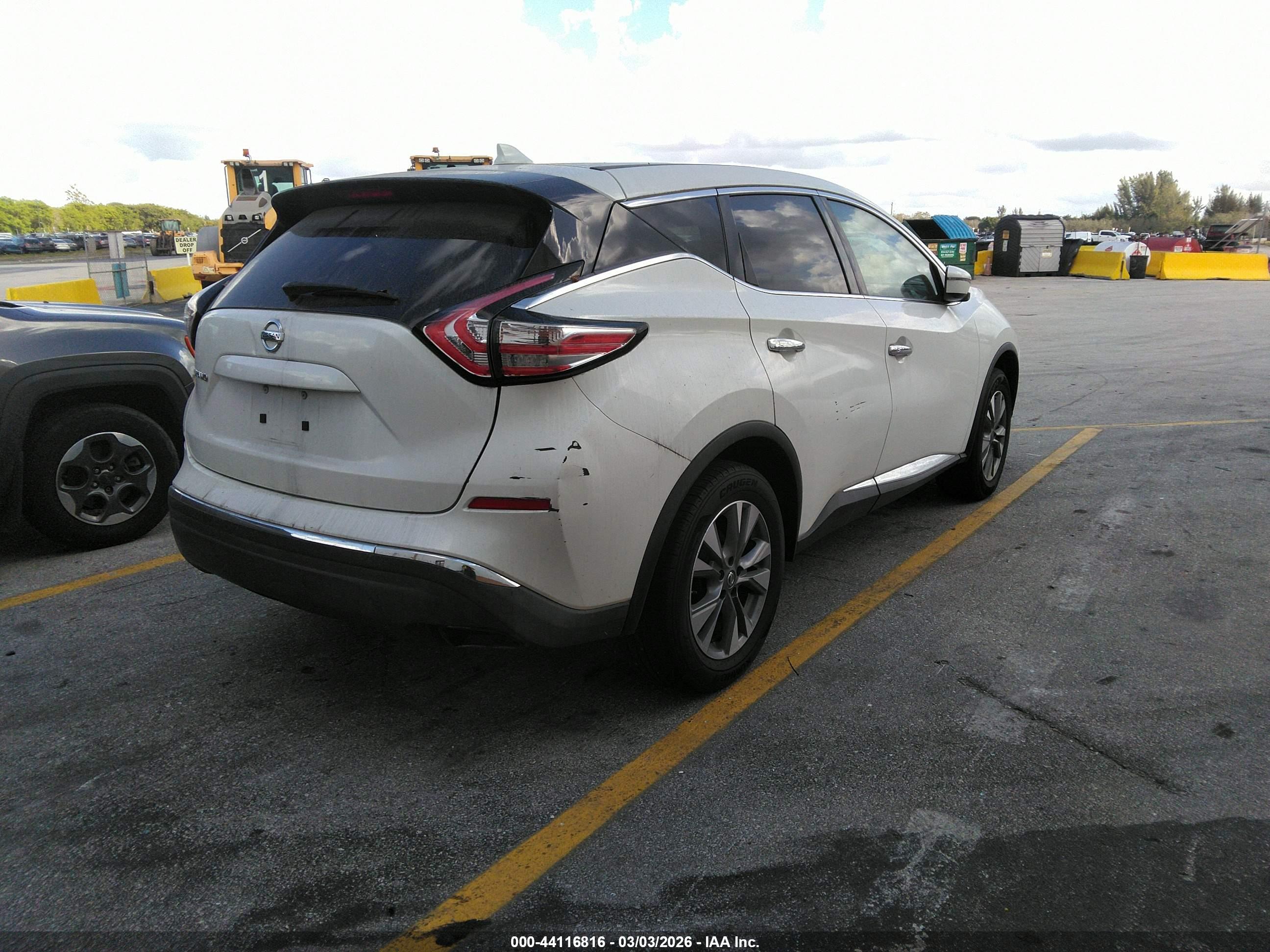 NISSAN MURANO image 4