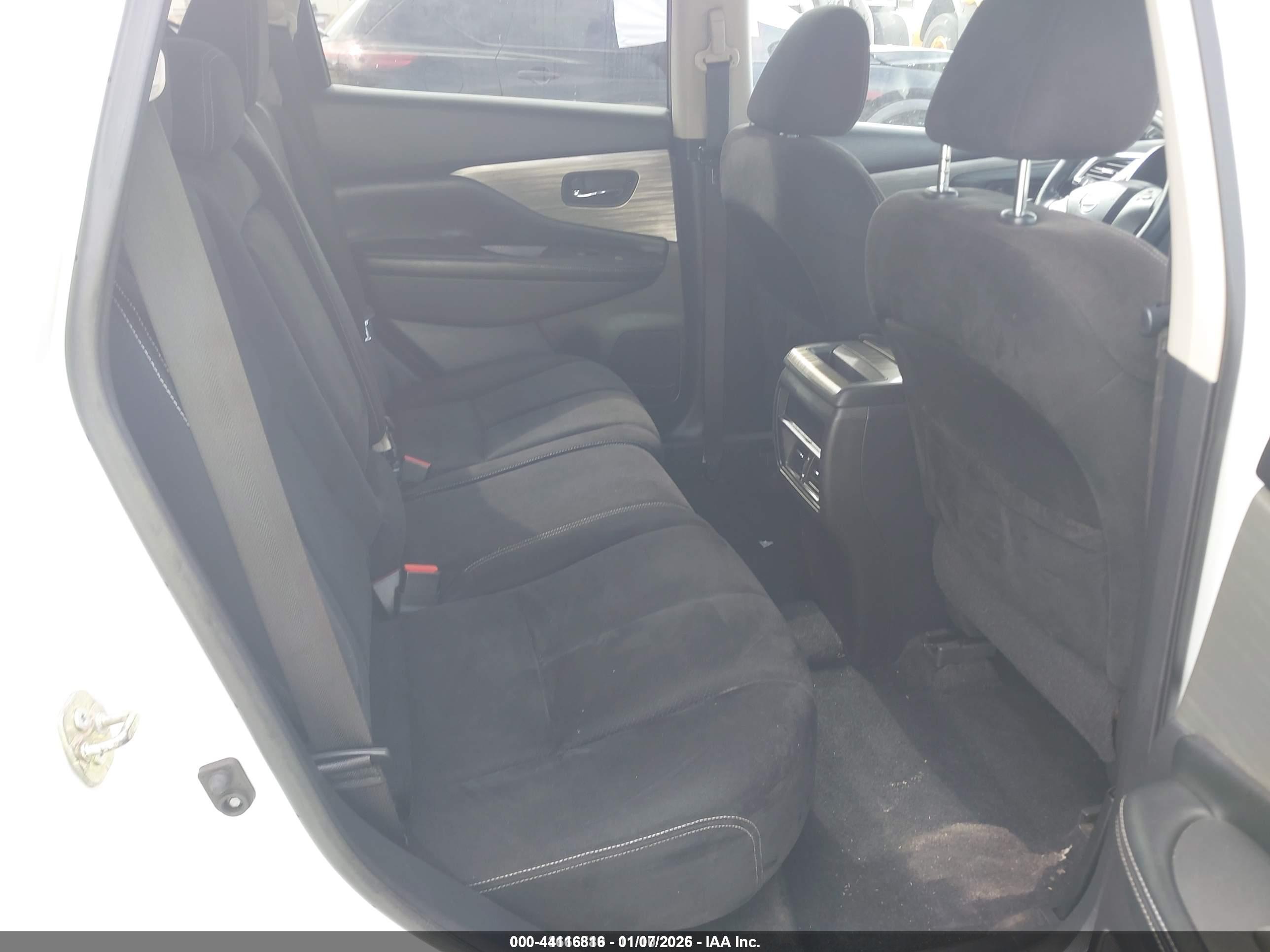 NISSAN MURANO image 8