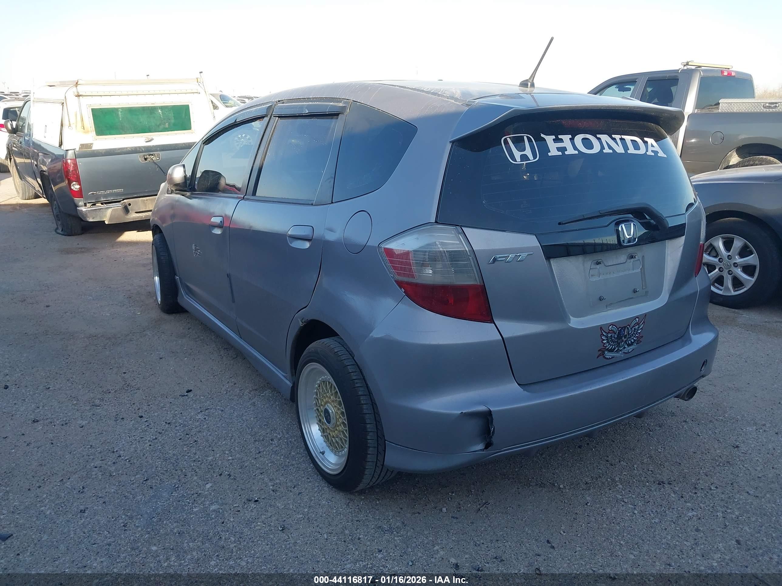 HONDA FIT image 3