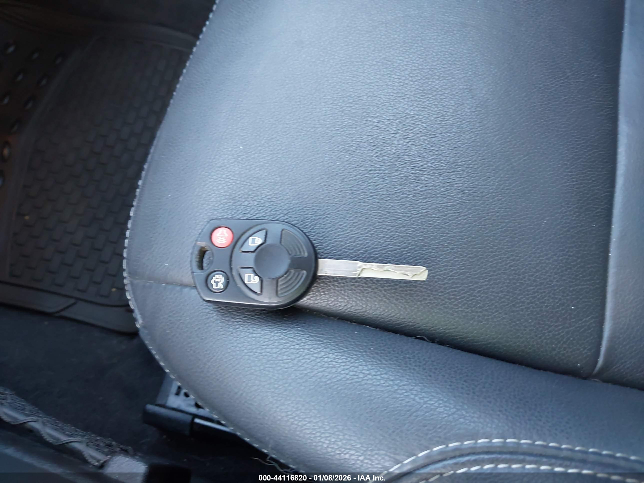 FORD ESCAPE image 11