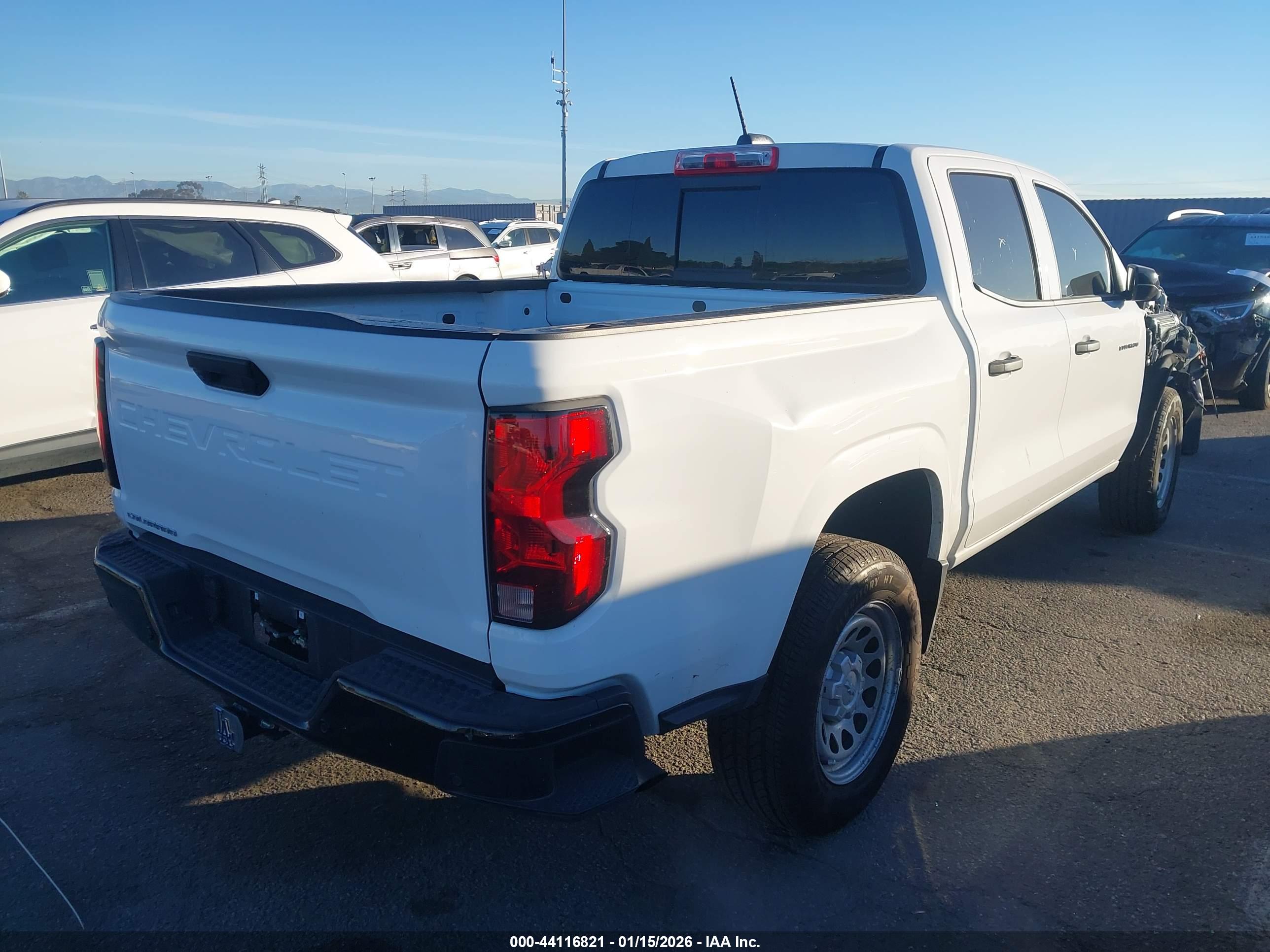 CHEVROLET COLORADO image 4
