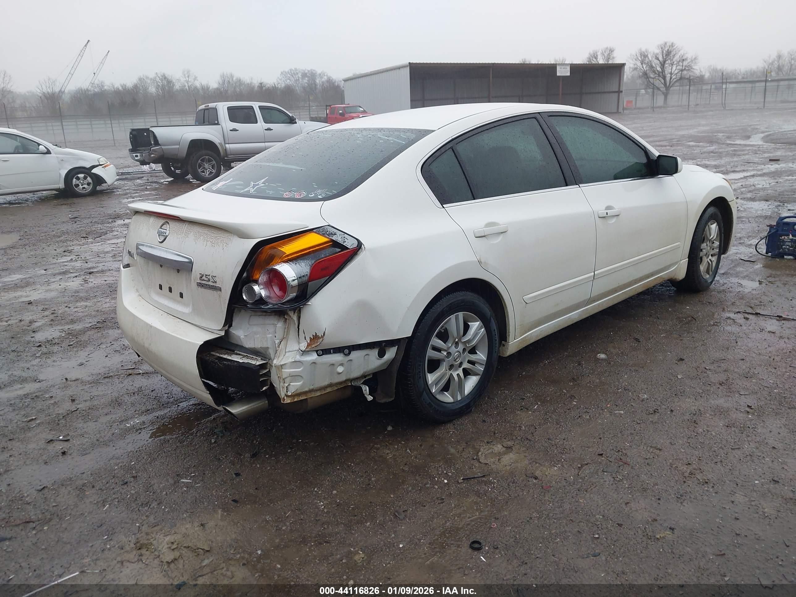 NISSAN ALTIMA image 4