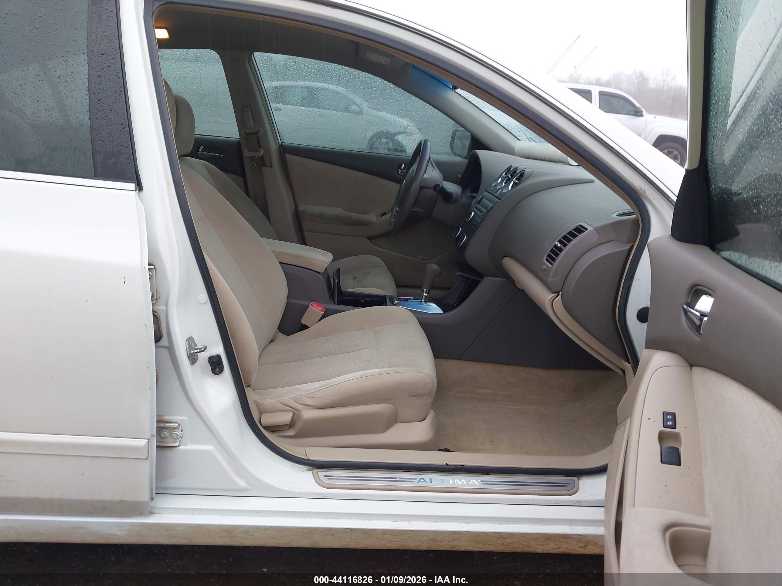NISSAN ALTIMA image 5