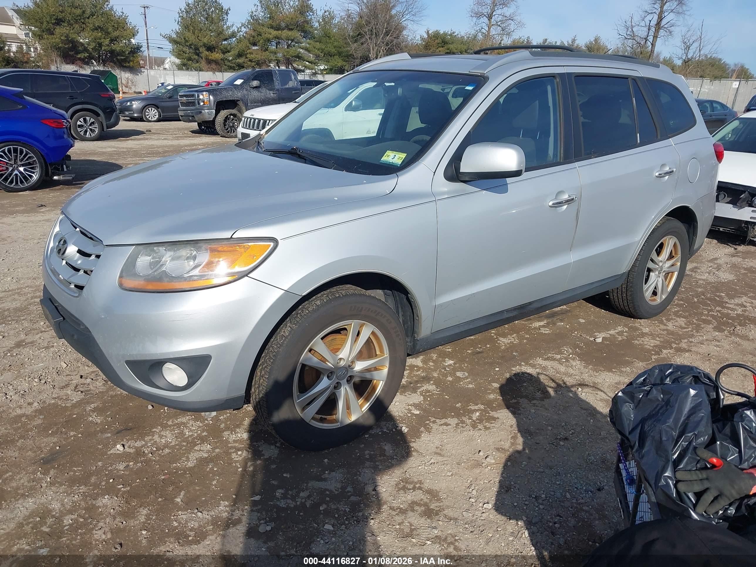 HYUNDAI SANTA image 2