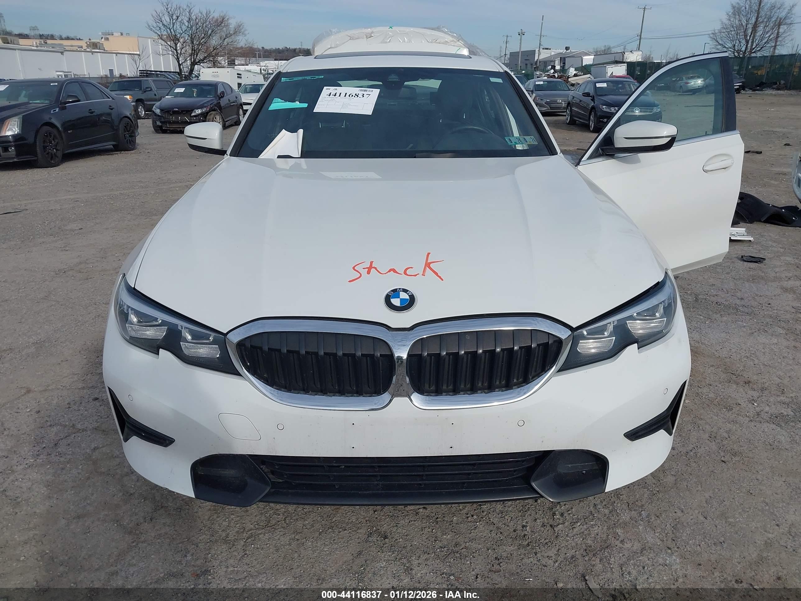 BMW 330I image 10