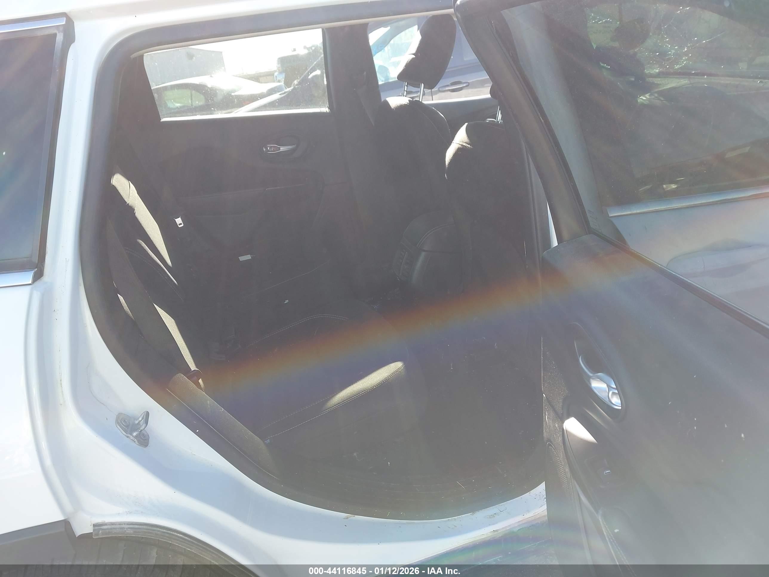 JEEP CHEROKEE image 8