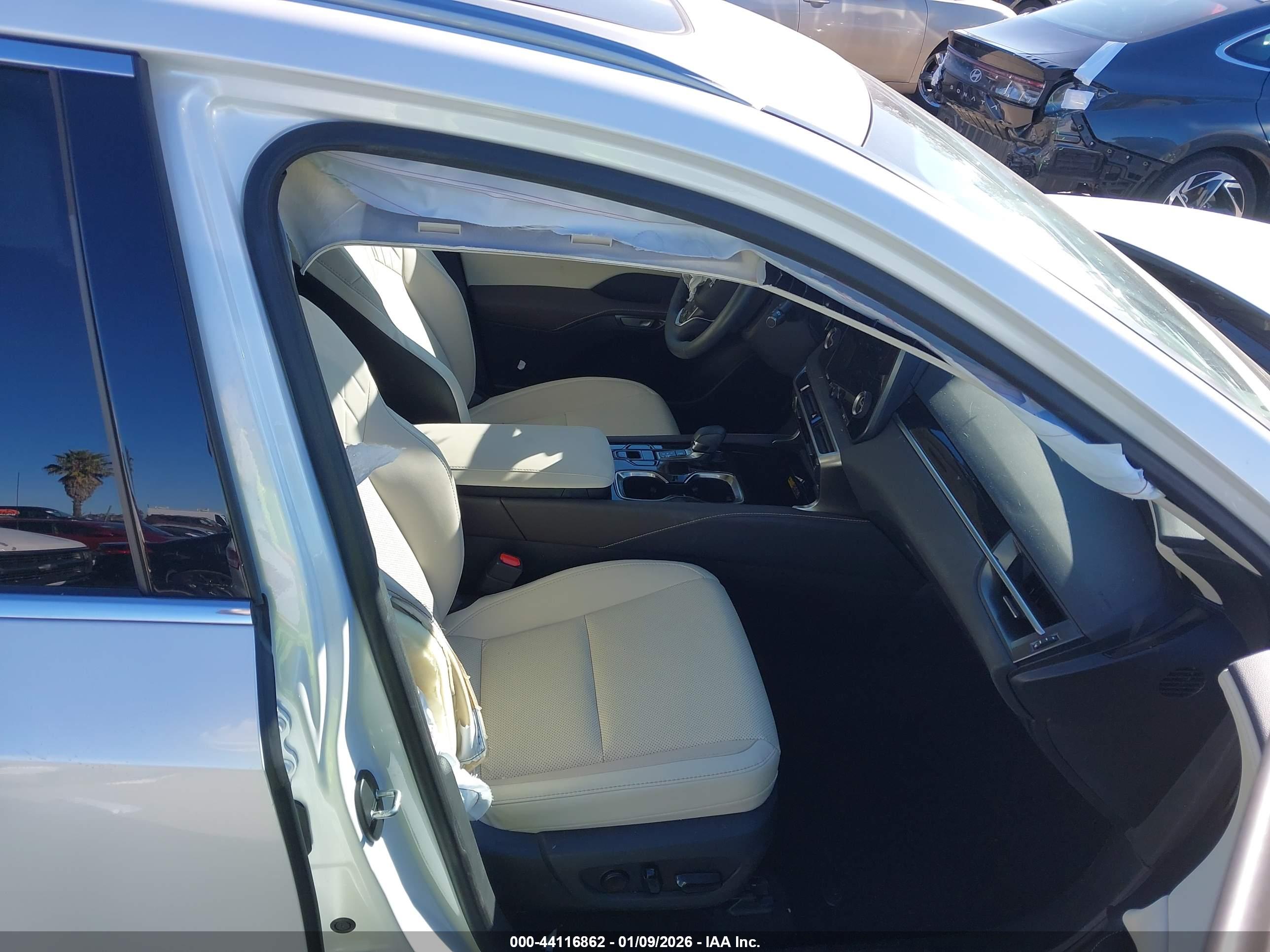 LEXUS RX image 5