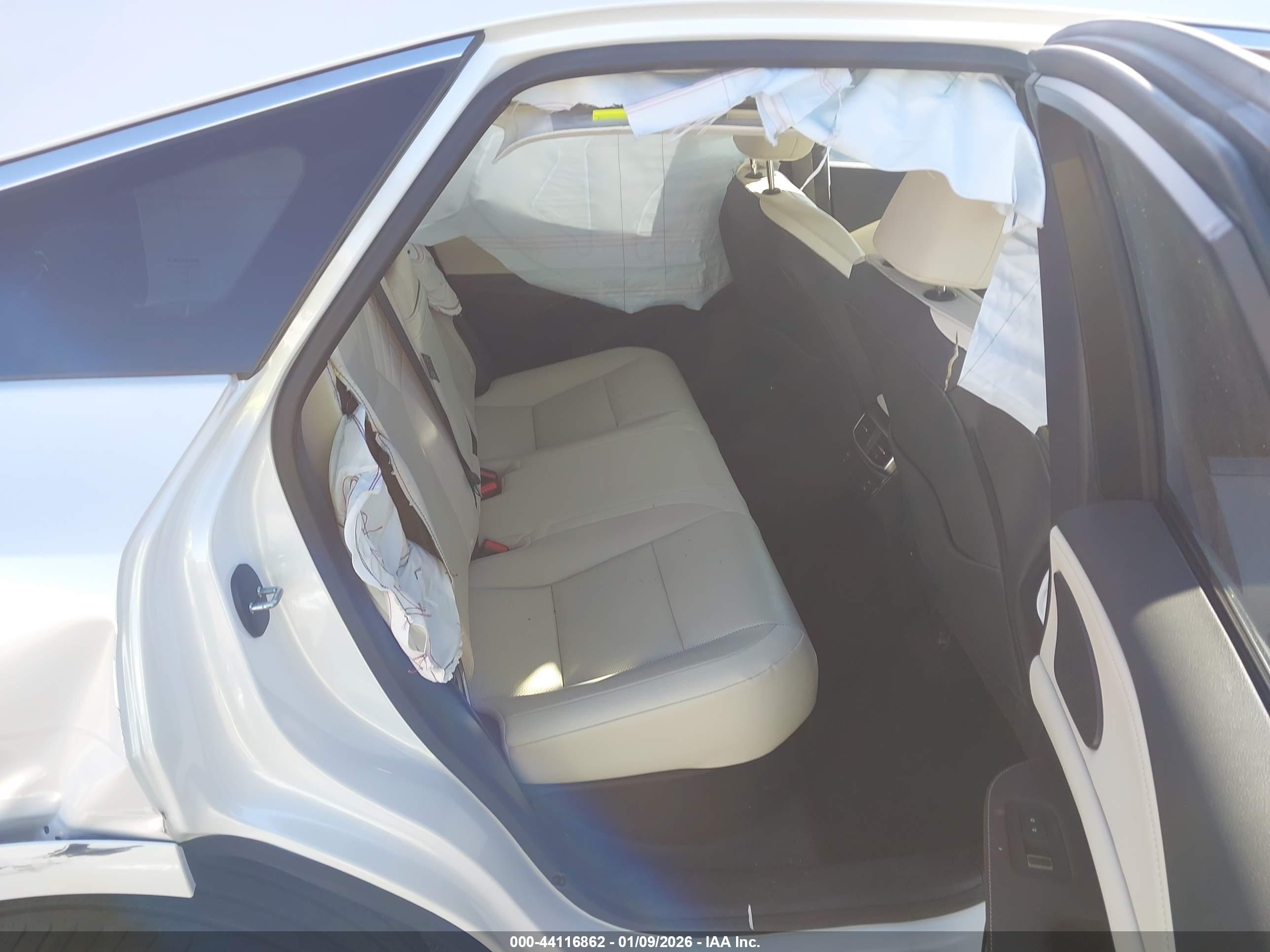 LEXUS RX image 8