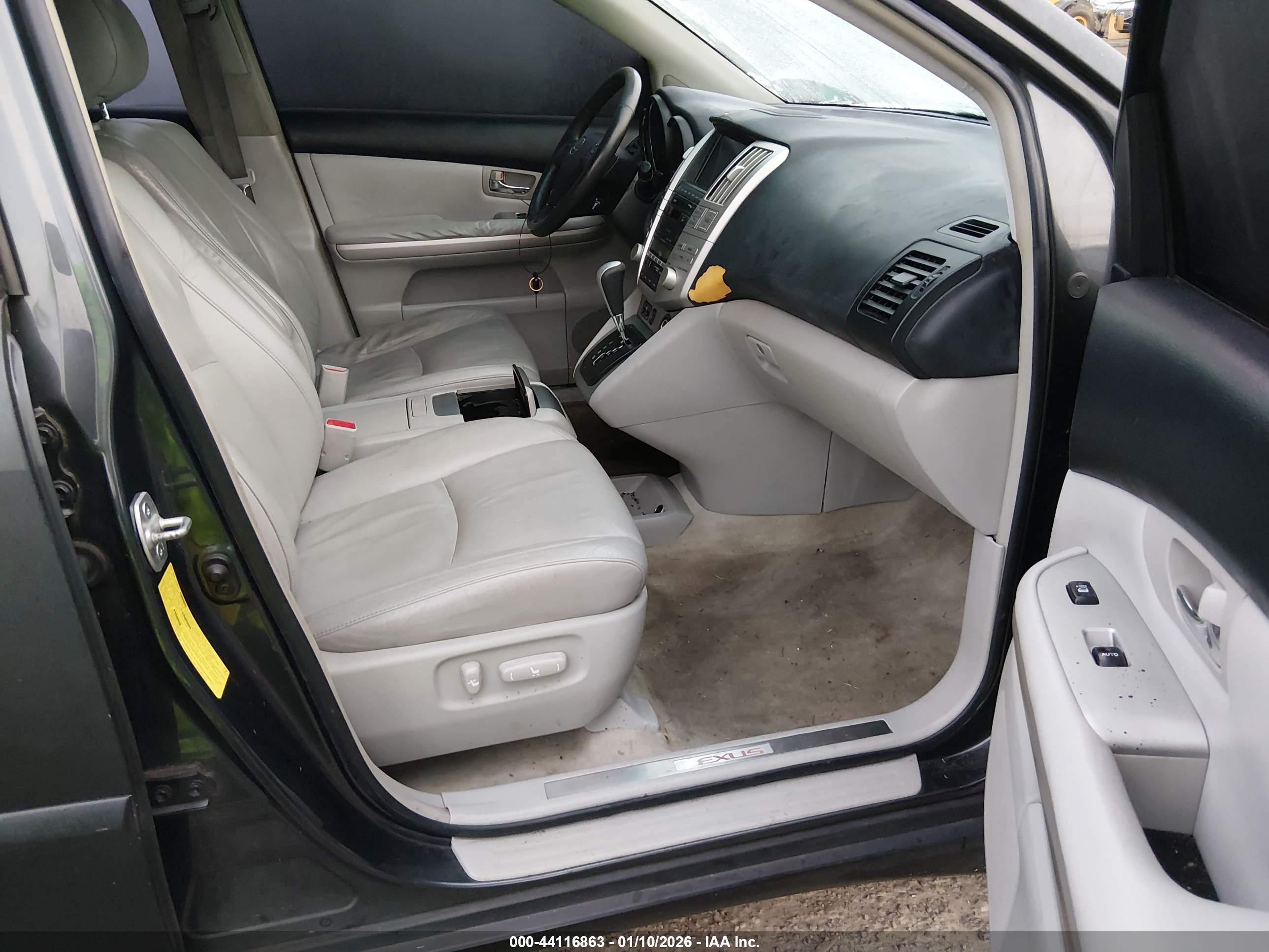 LEXUS RX image 5