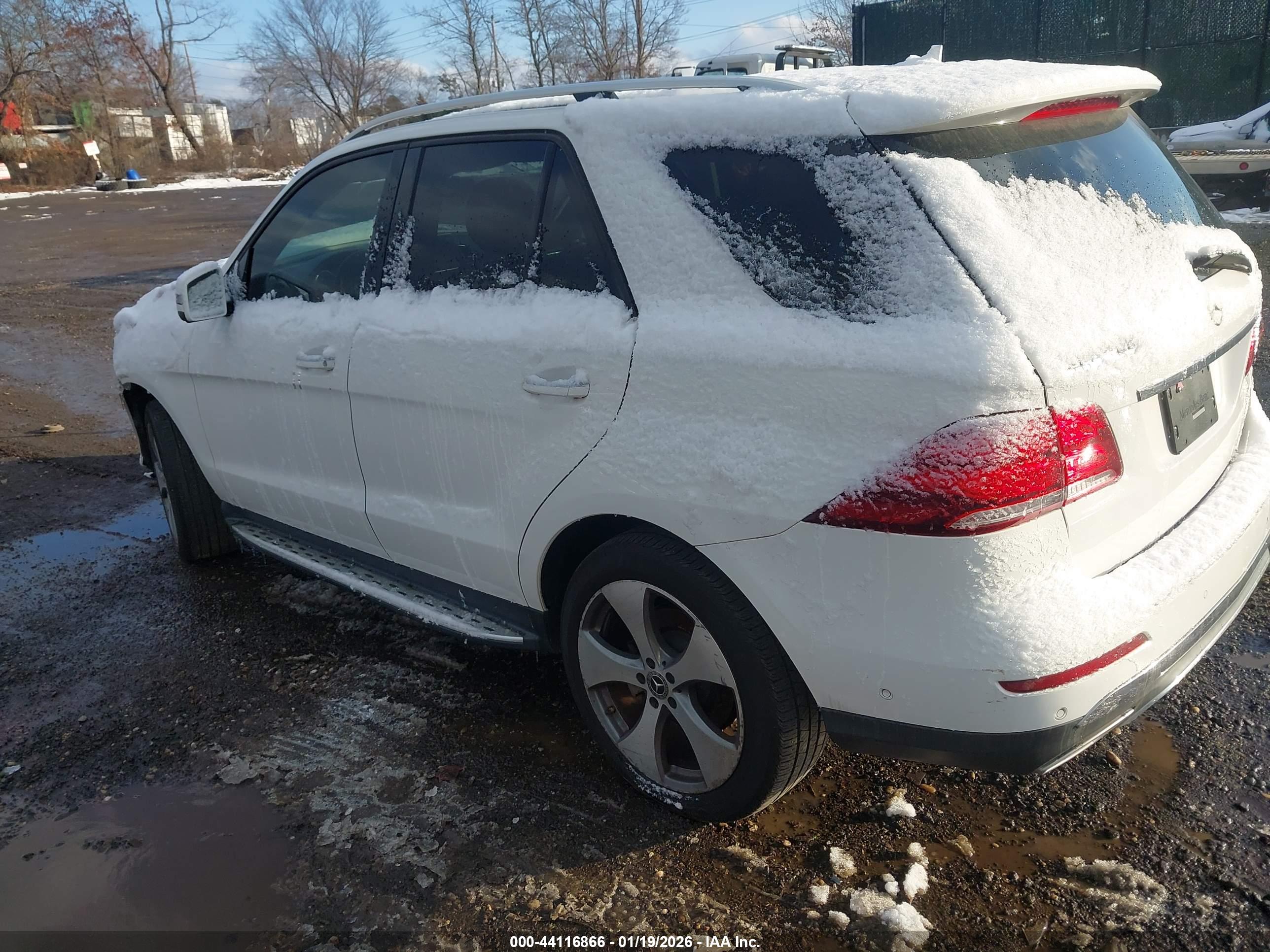 MERCEDES-BENZ GLE image 3