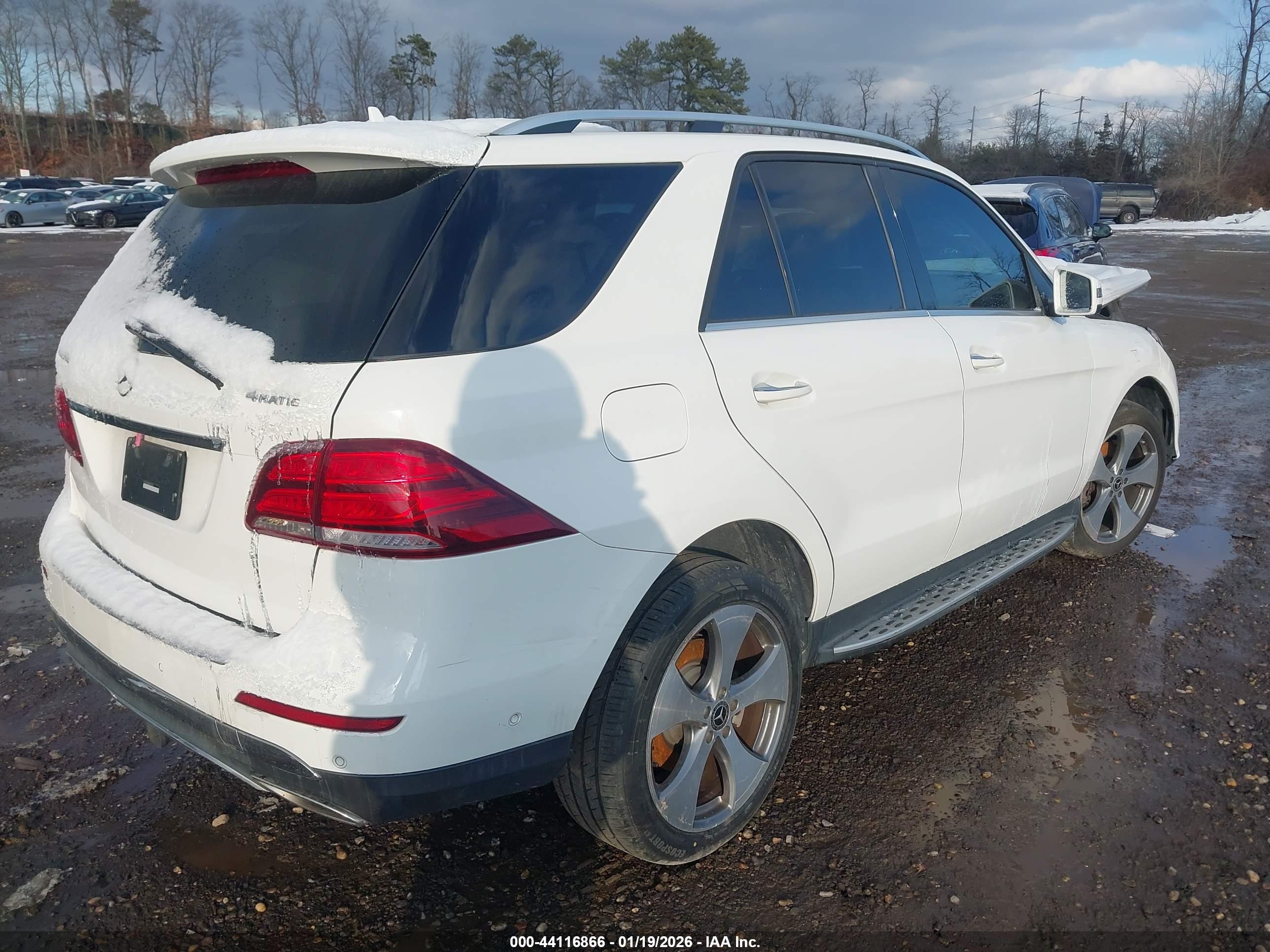 MERCEDES-BENZ GLE image 4