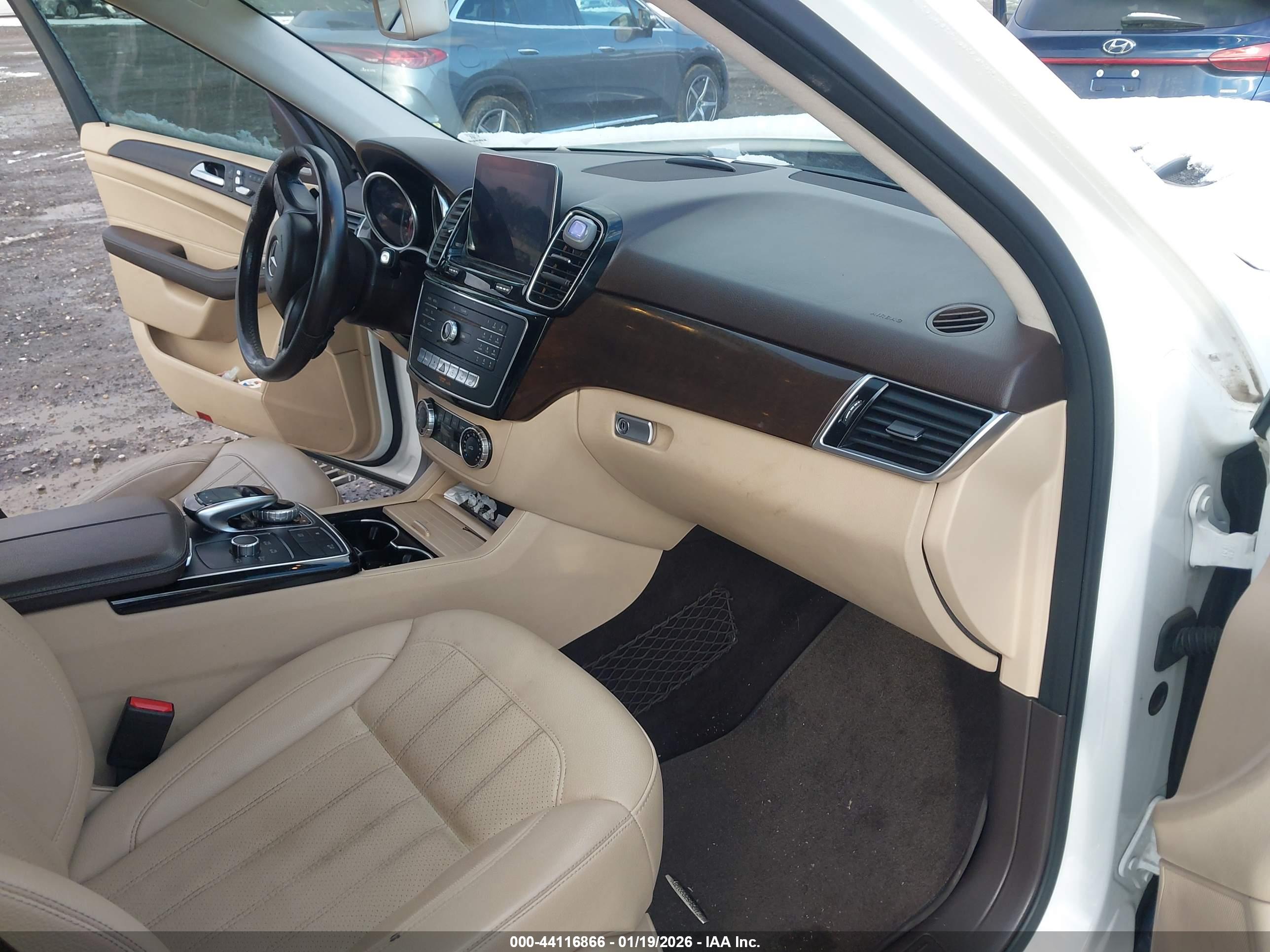 MERCEDES-BENZ GLE image 5