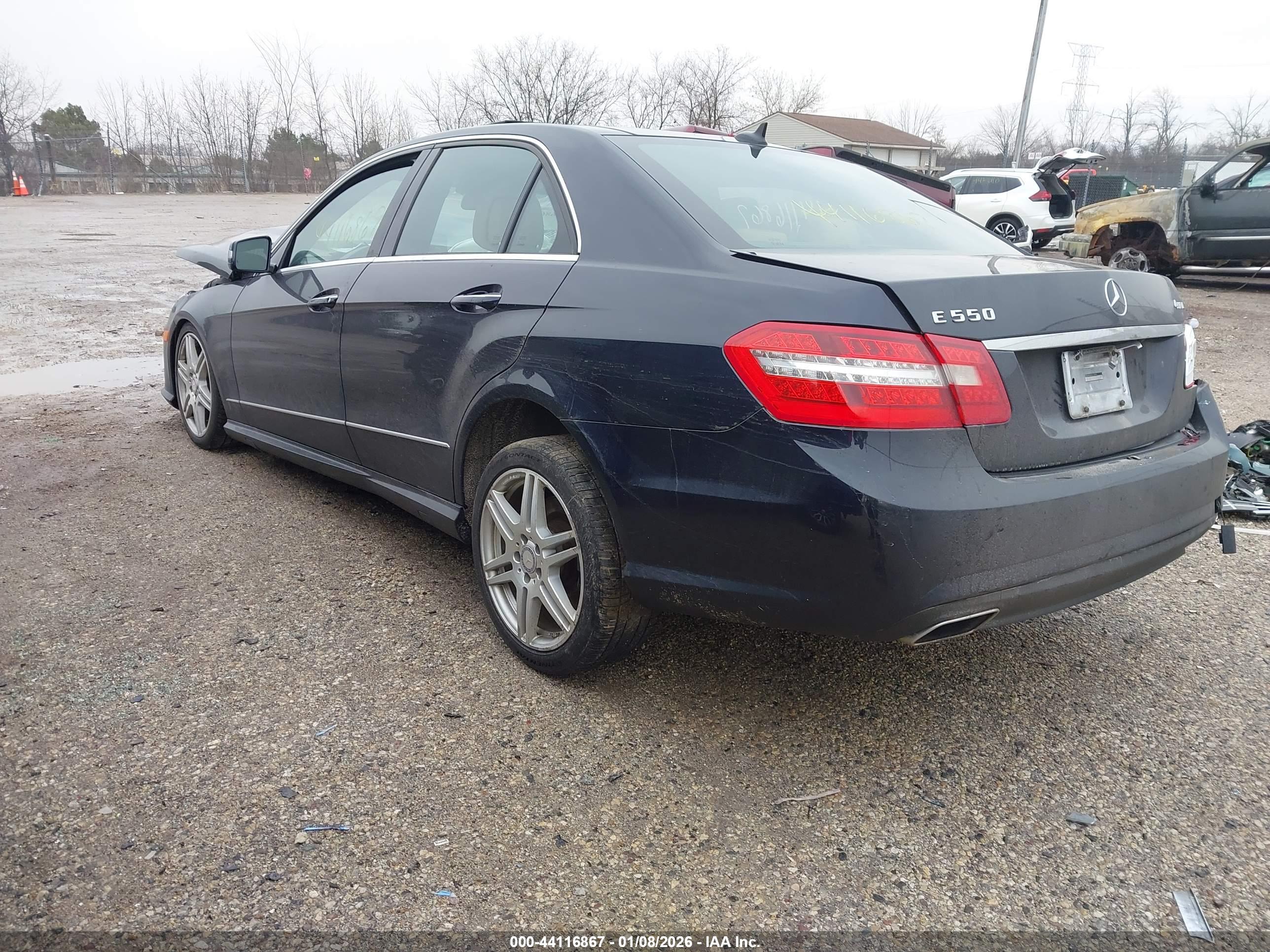 MERCEDES-BENZ E image 3