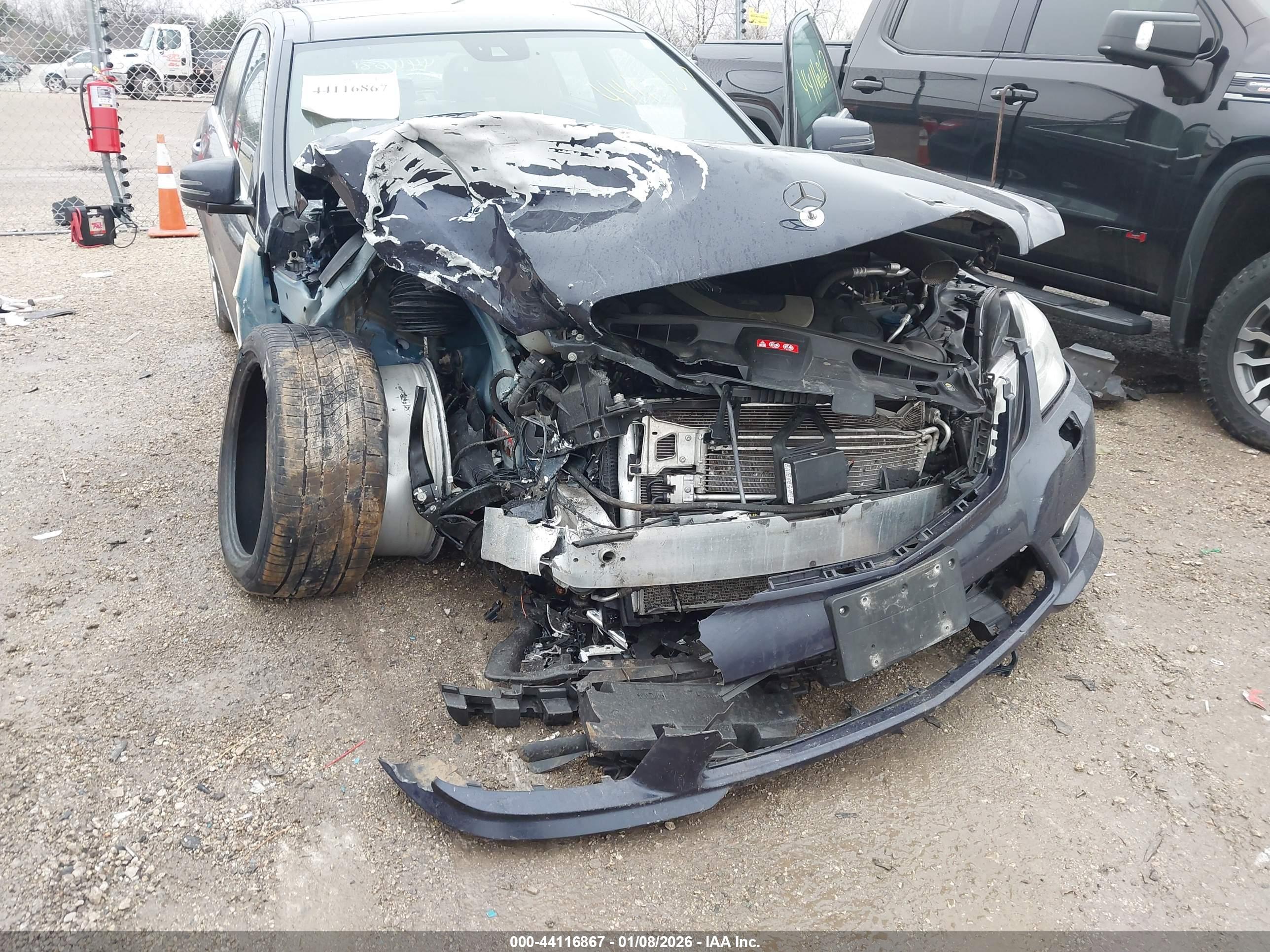 MERCEDES-BENZ E image 6
