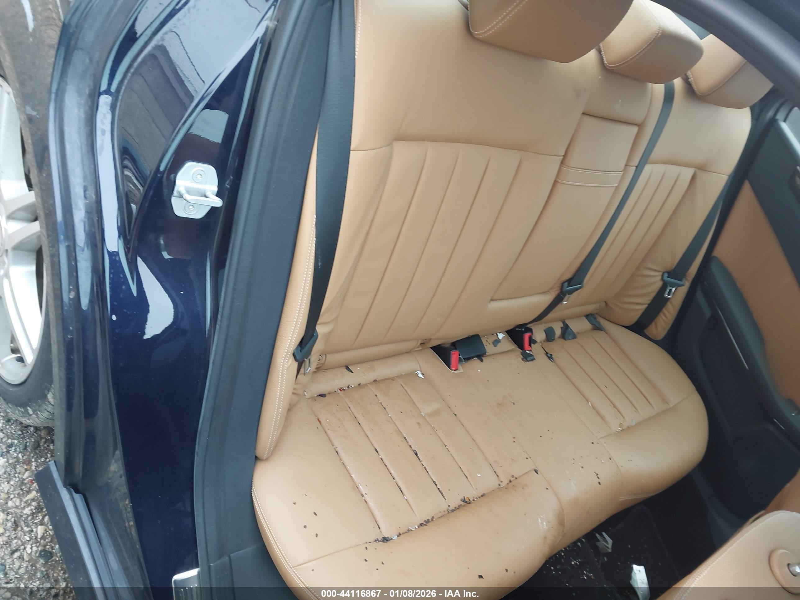 MERCEDES-BENZ E image 8