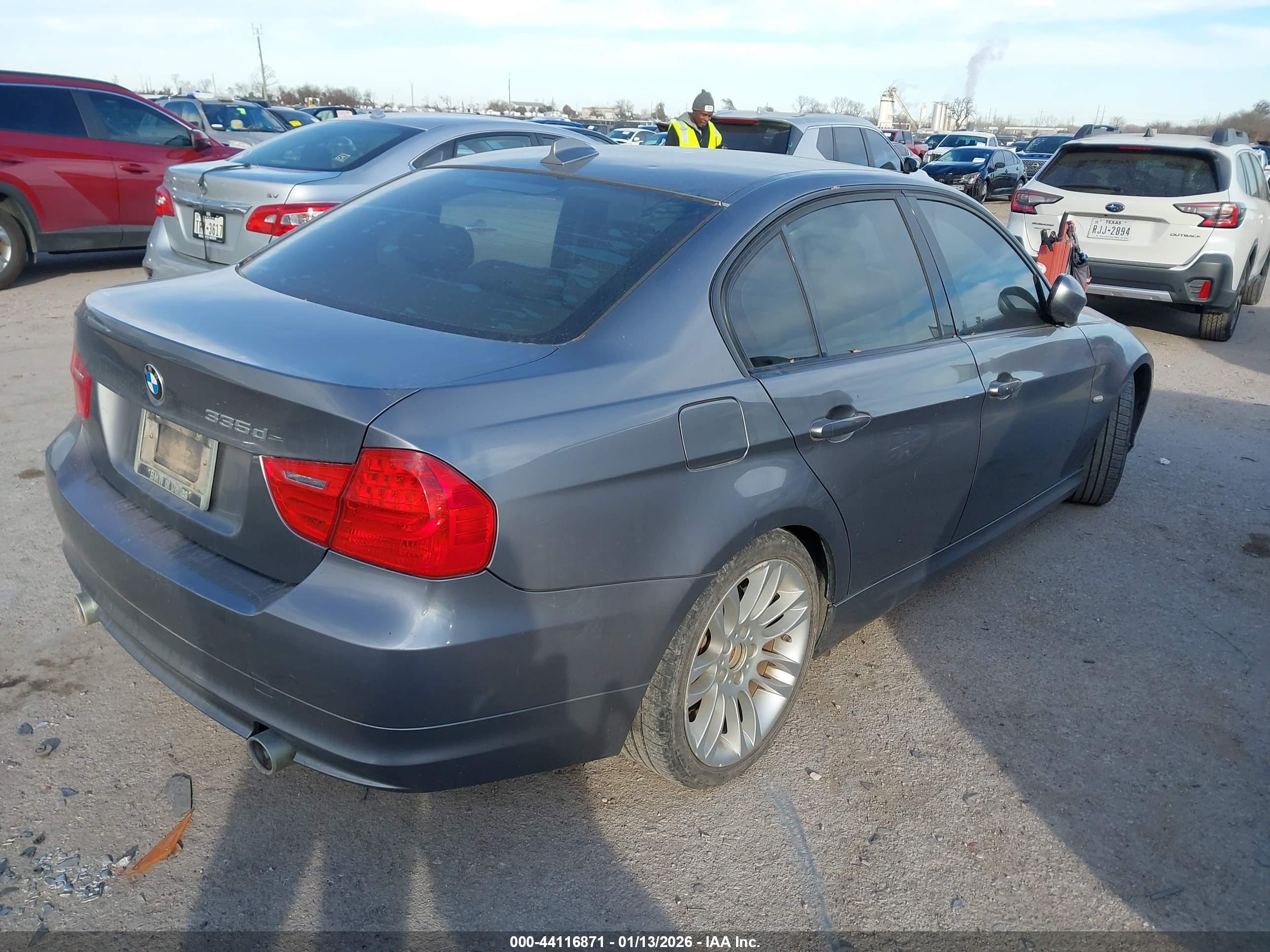 BMW 335D image 4