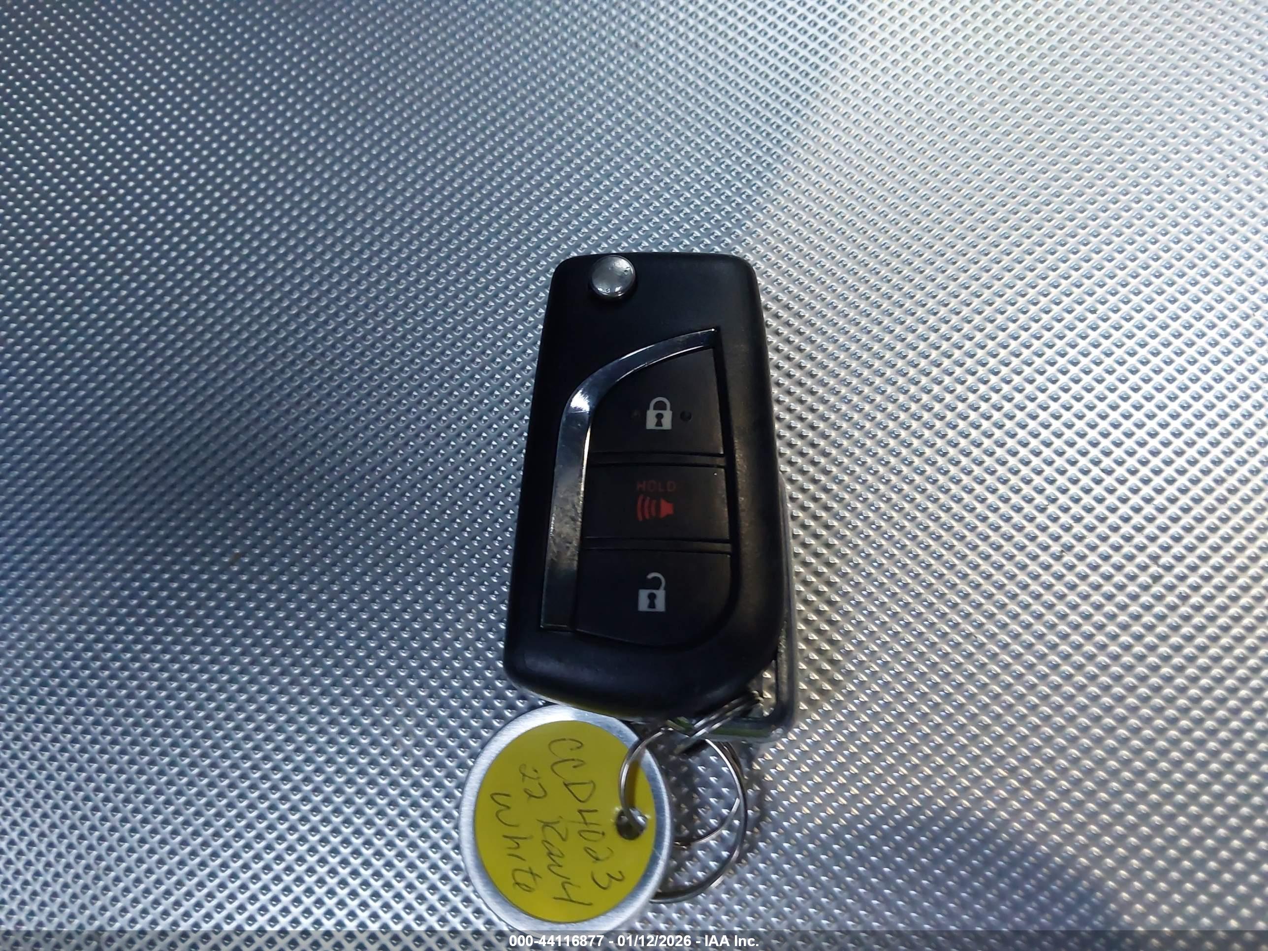 TOYOTA RAV4 image 11