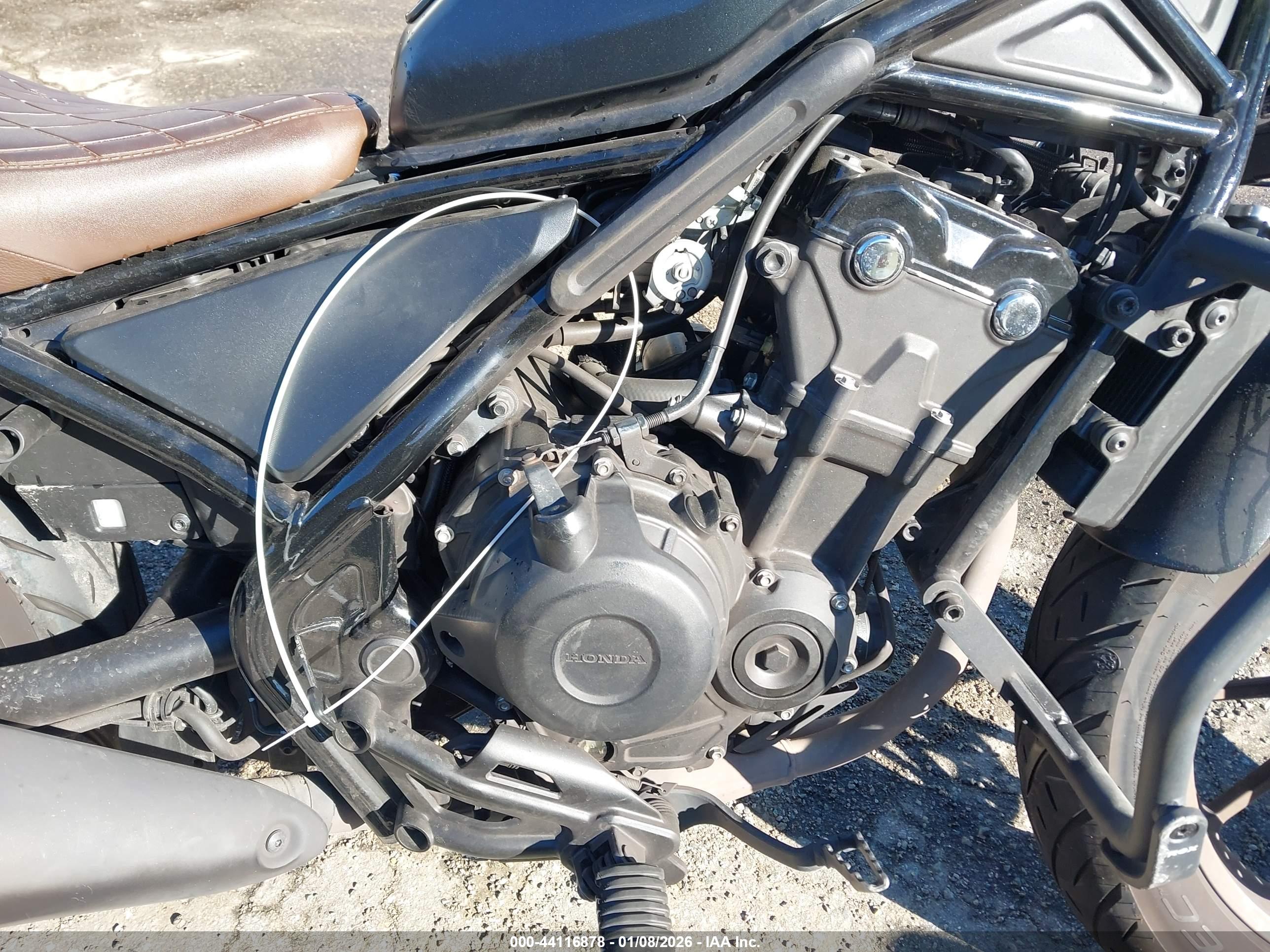 HONDA CMX500 image 8