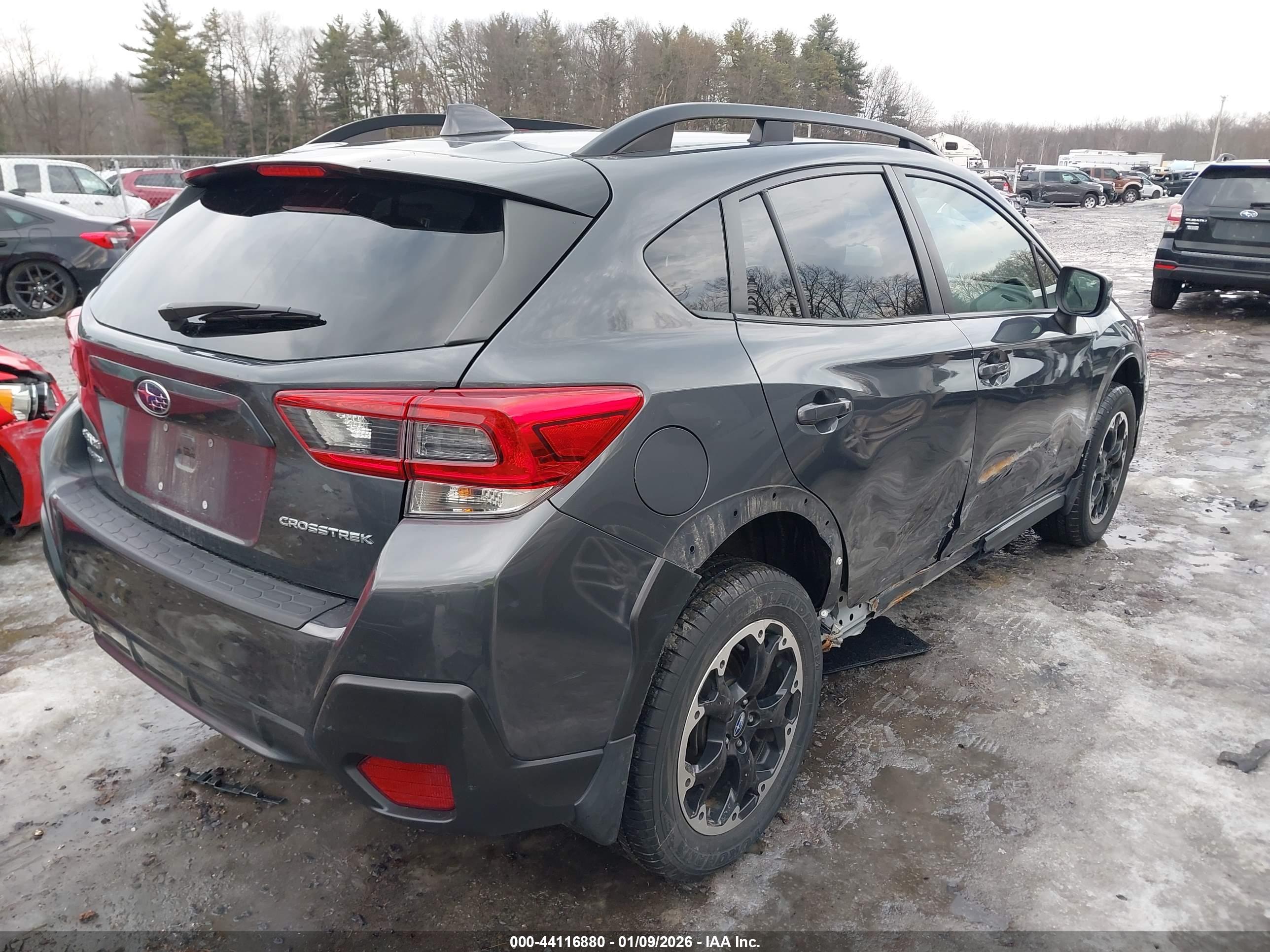 SUBARU CROSSTREK image 4