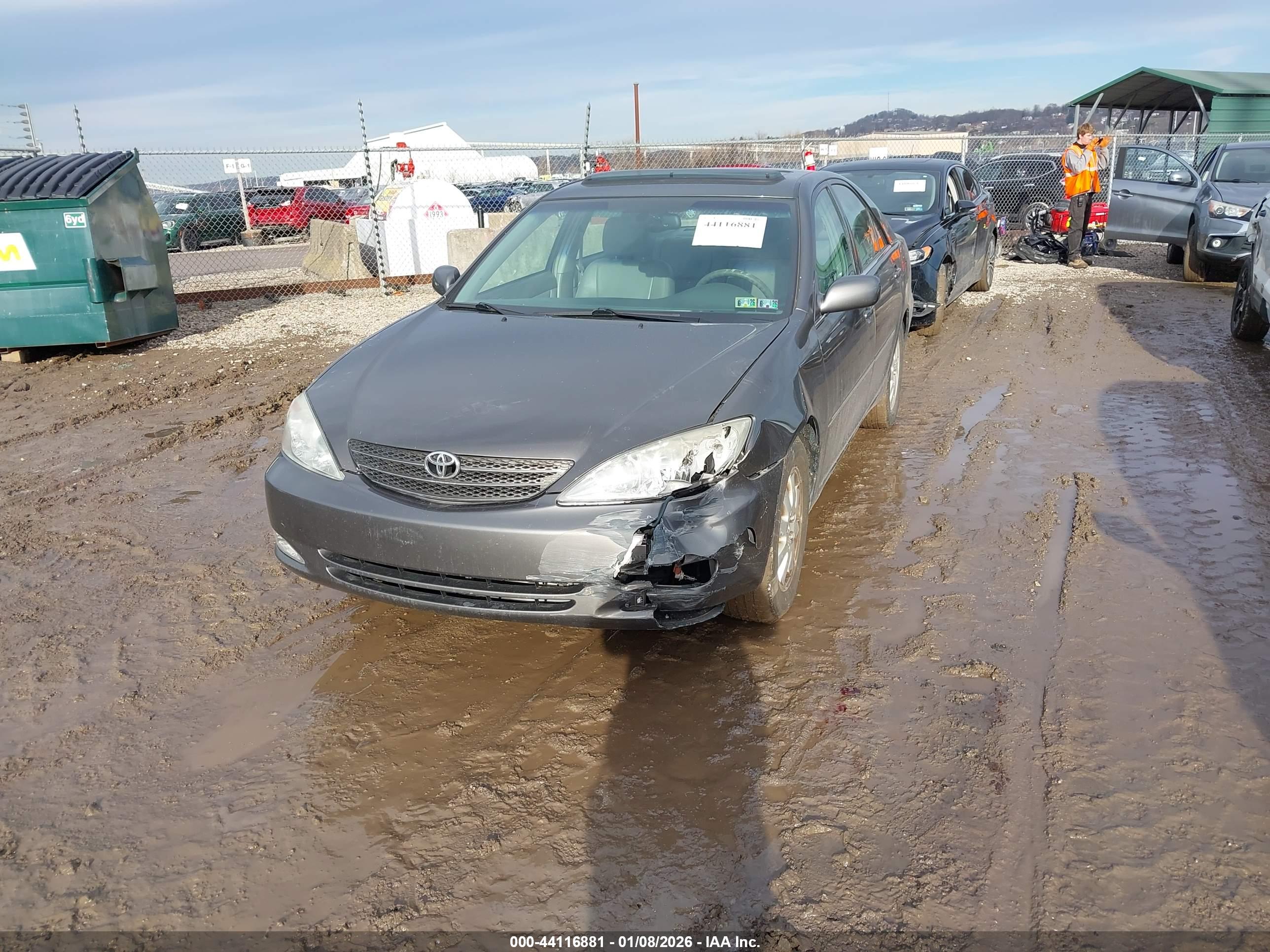 TOYOTA CAMRY image 2