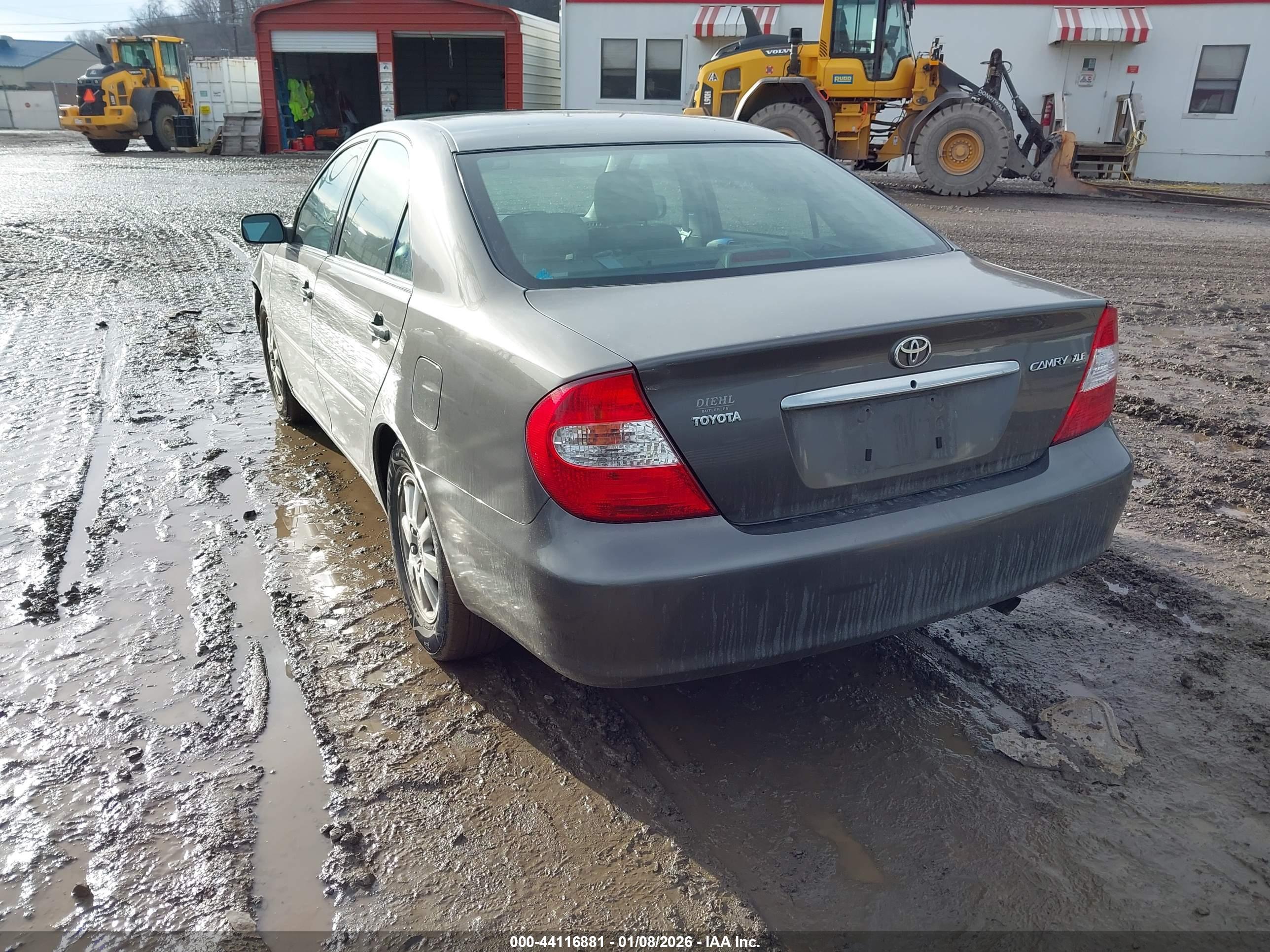TOYOTA CAMRY image 3