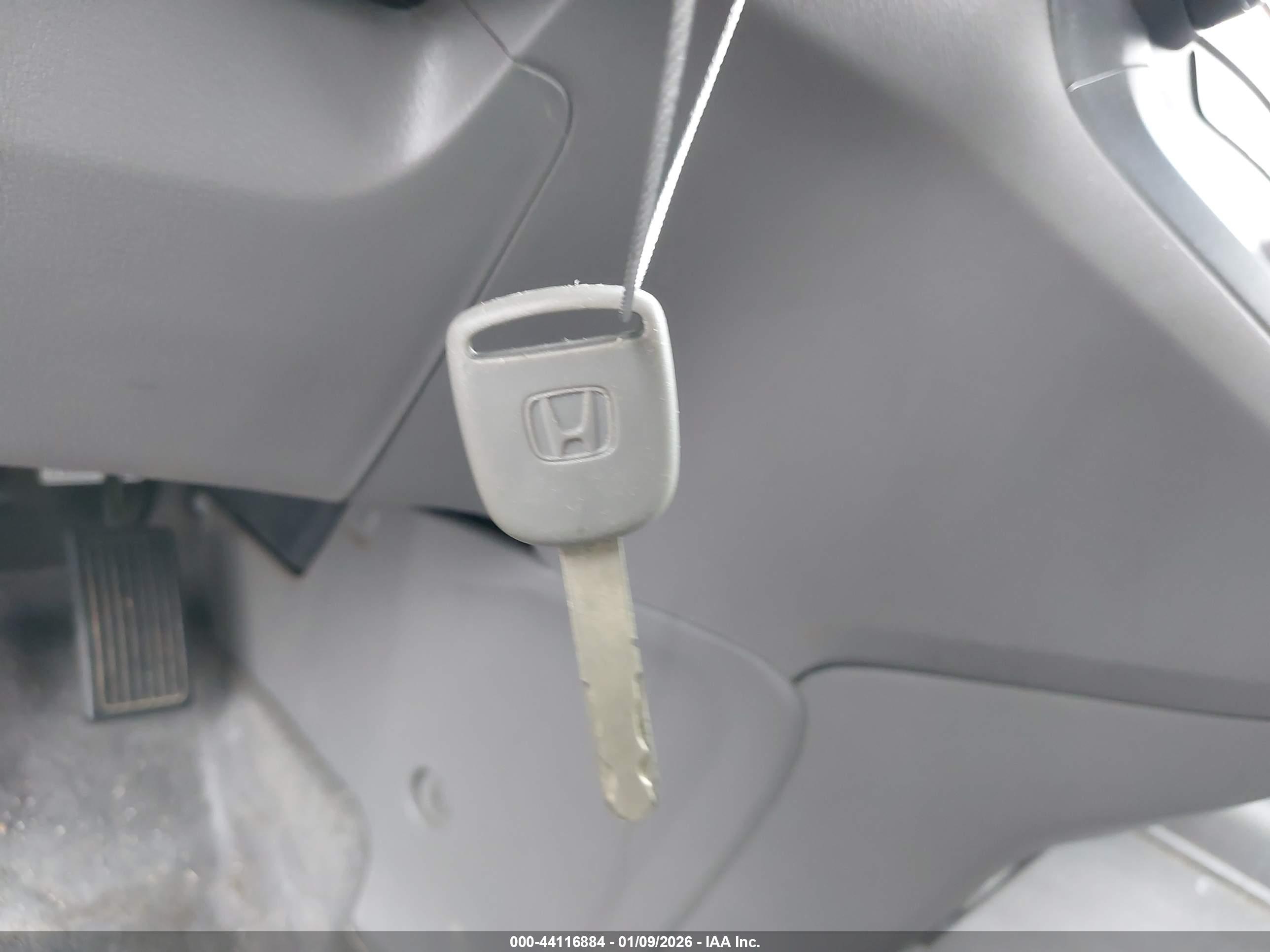 HONDA CR-V image 11