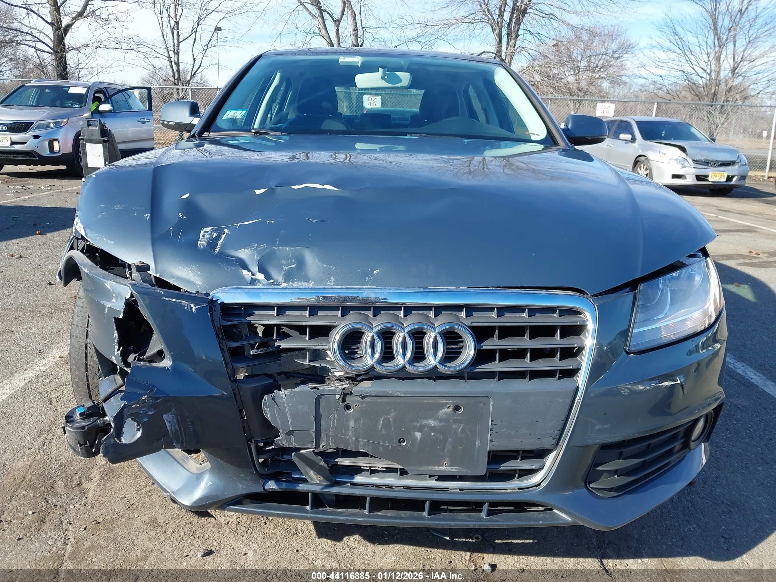 AUDI A4 image 6