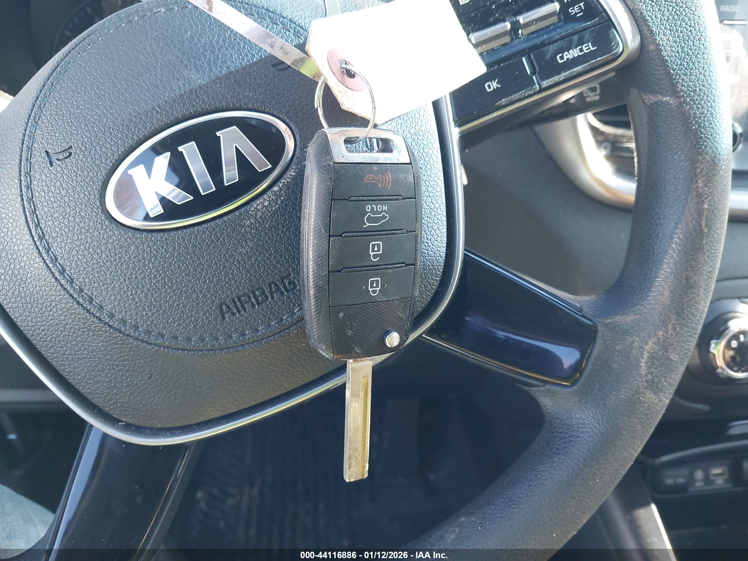 KIA SORENTO image 11