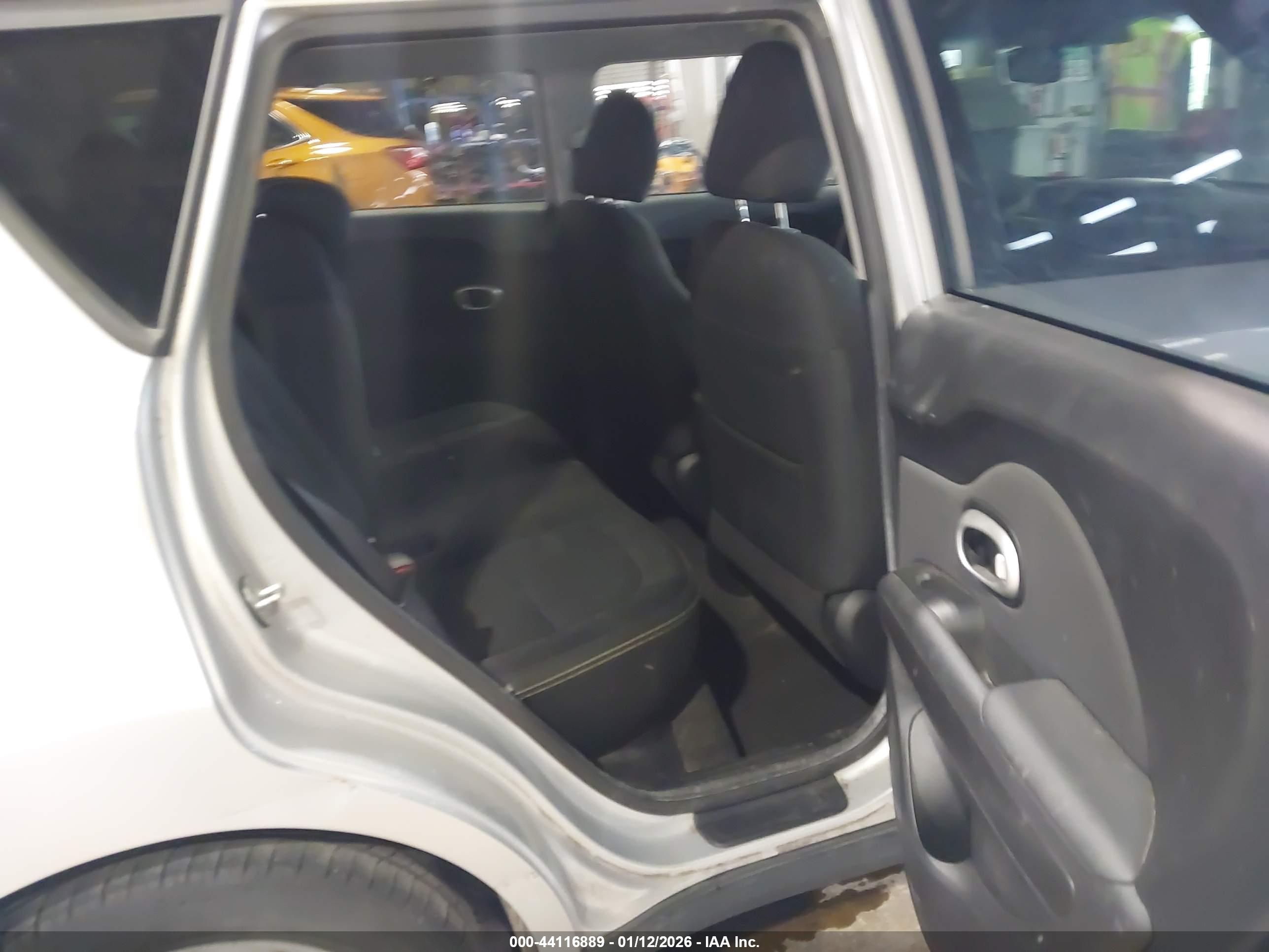 KIA SOUL image 8