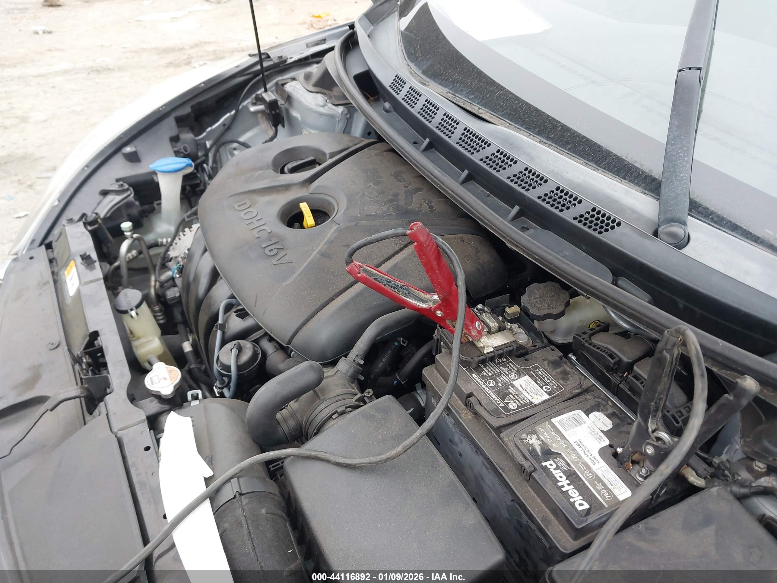 HYUNDAI ELANTRA image 10