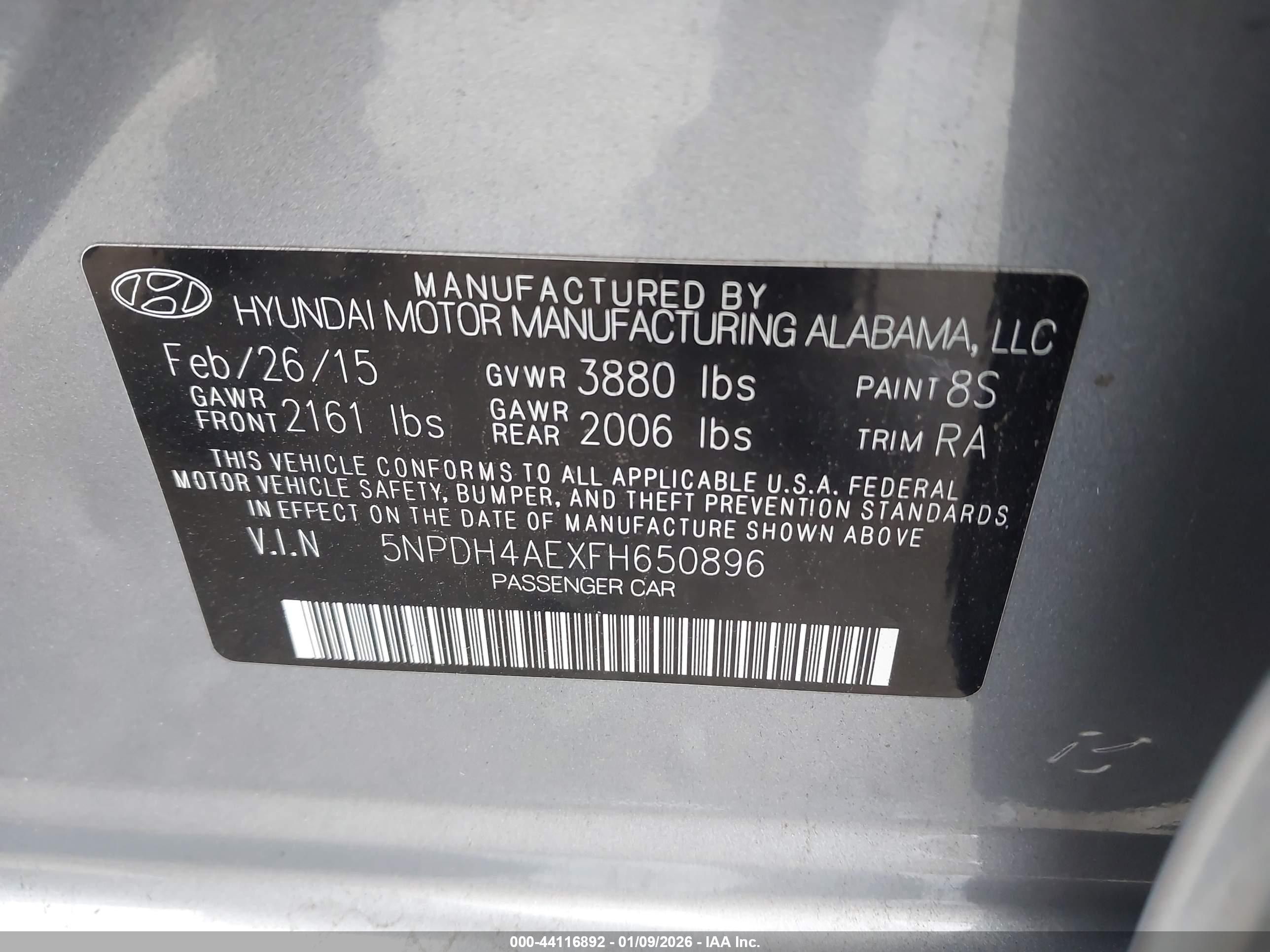 HYUNDAI ELANTRA image 9