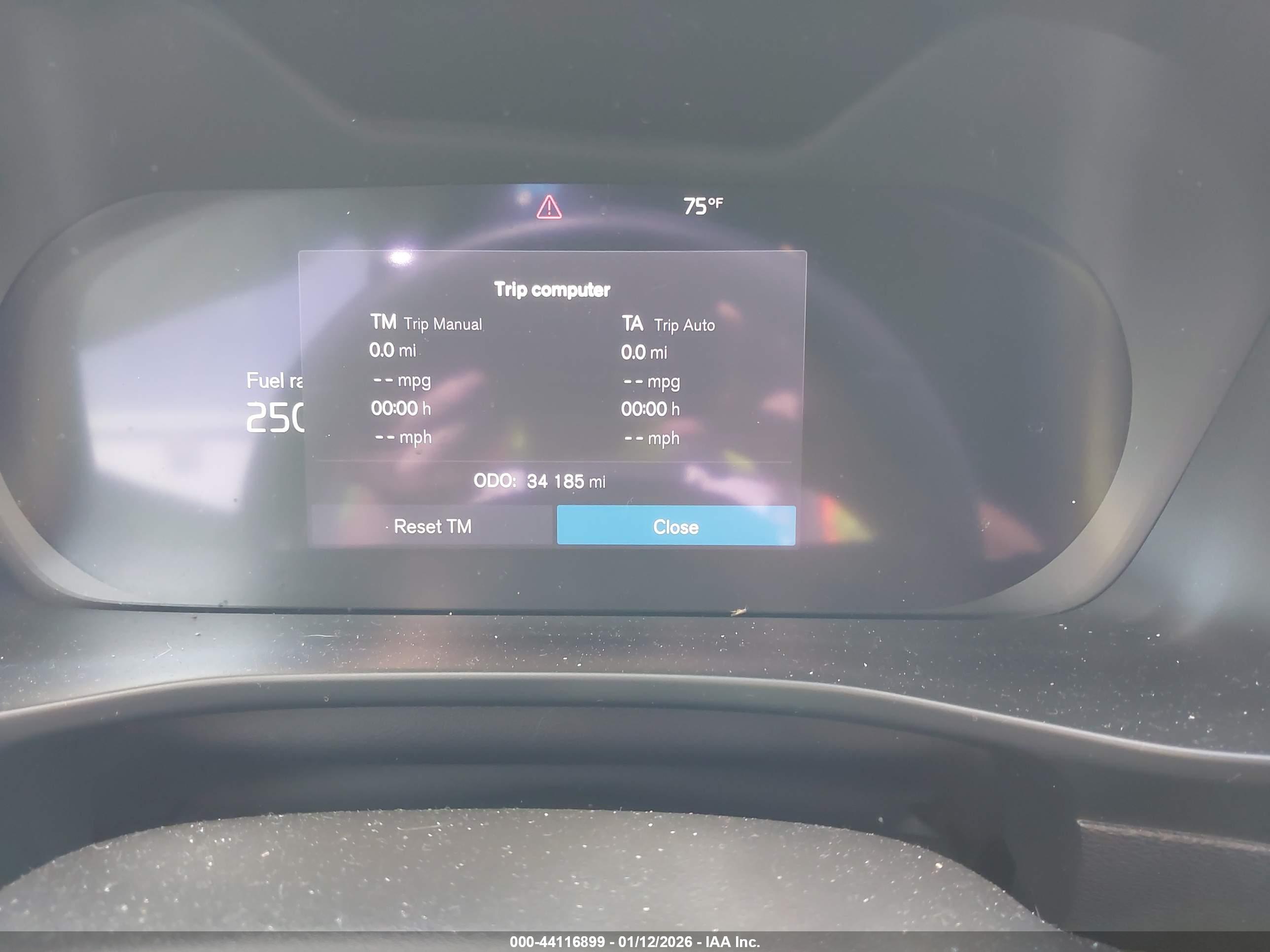 VOLVO XC40 image 7