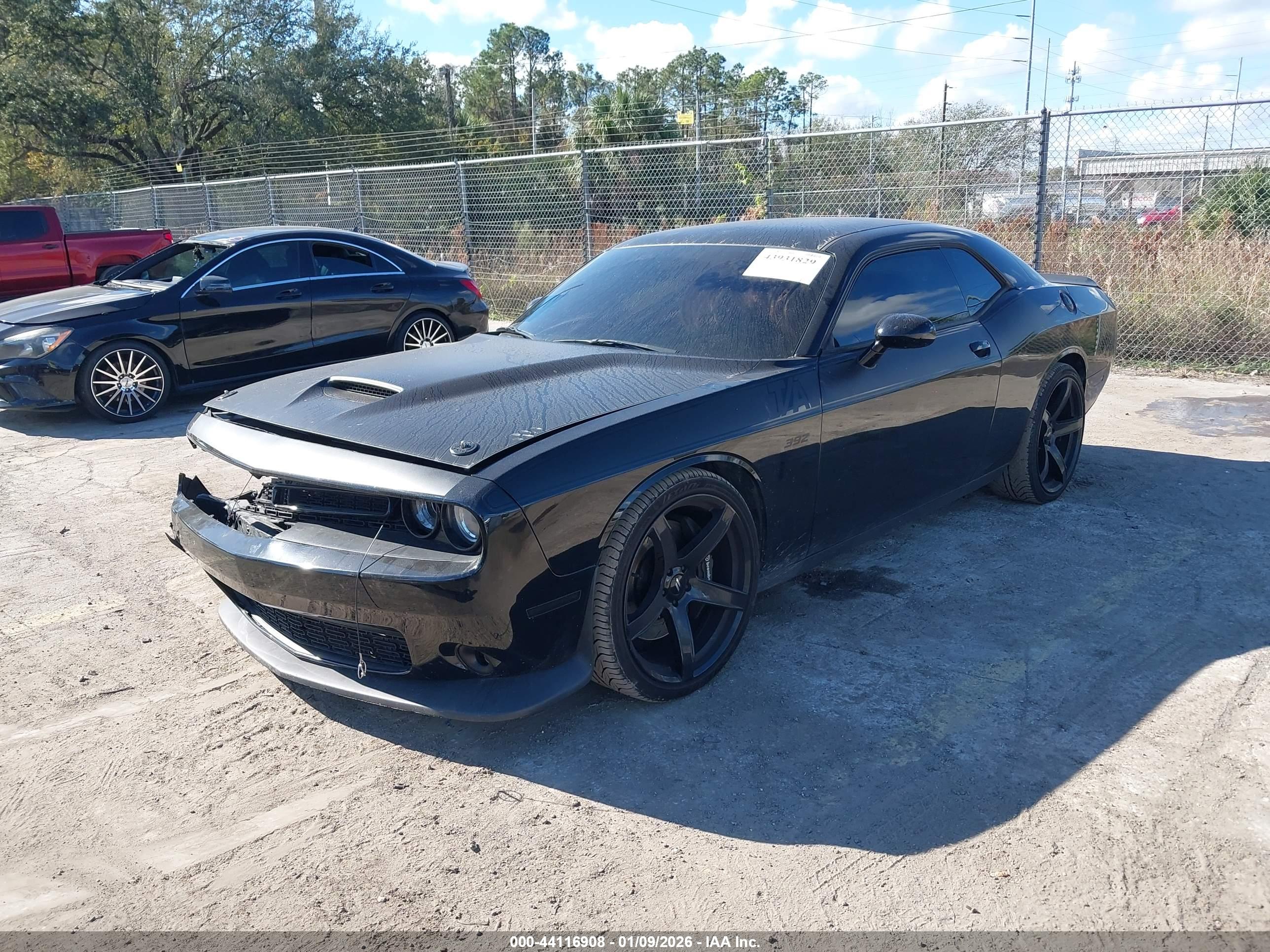 DODGE CHALLENGER image 2