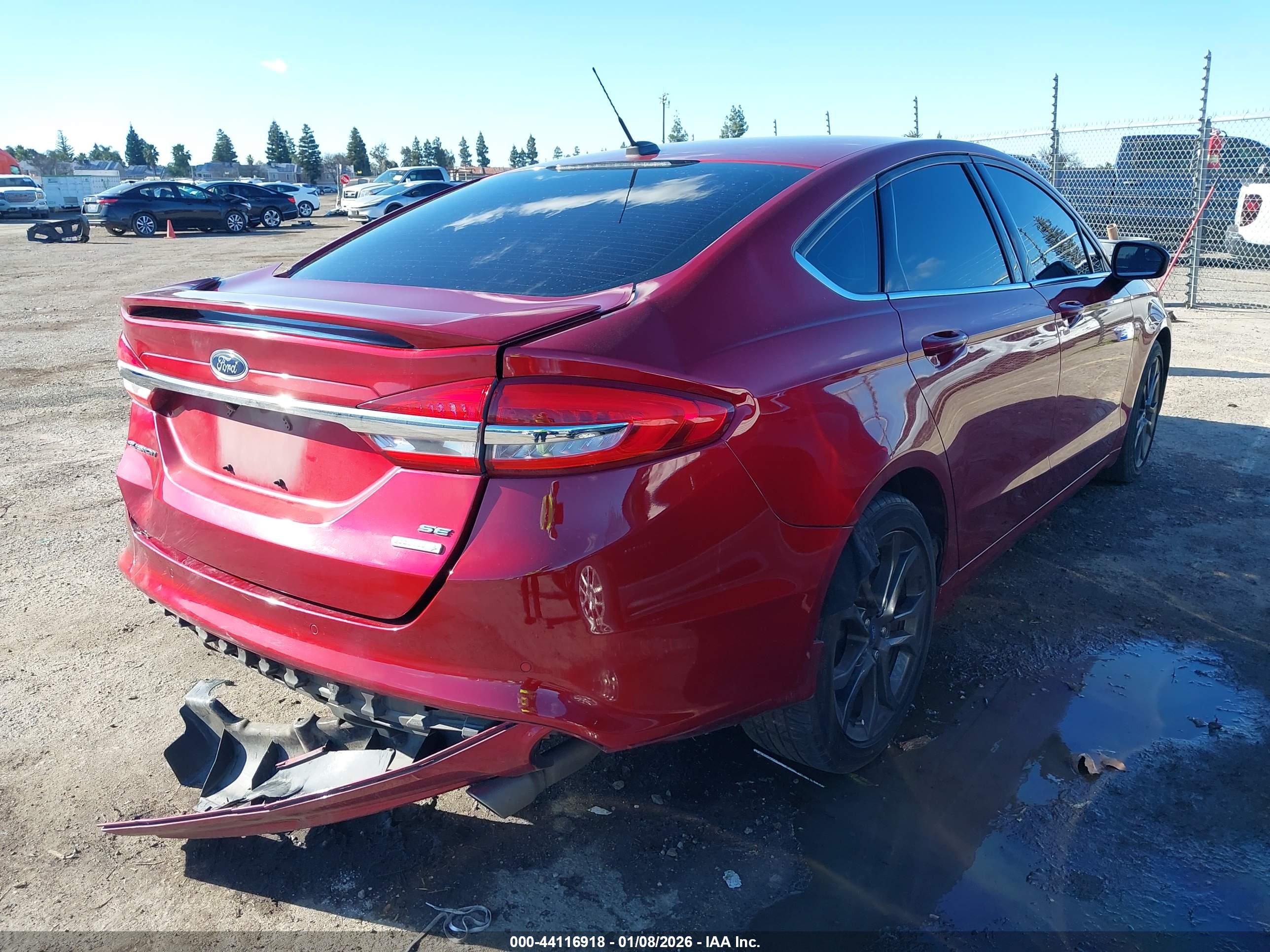 FORD FUSION image 4