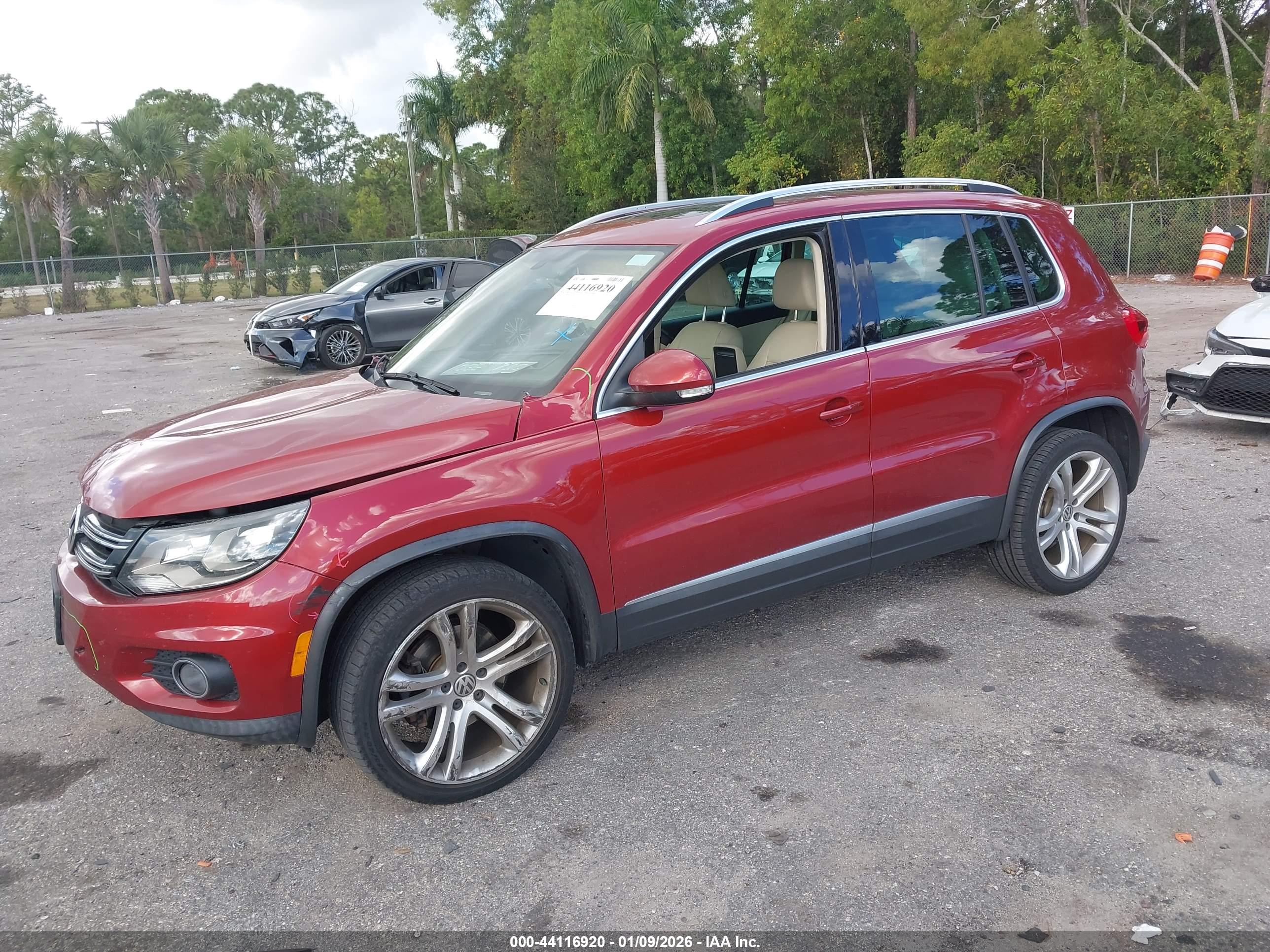 VOLKSWAGEN TIGUAN image 2