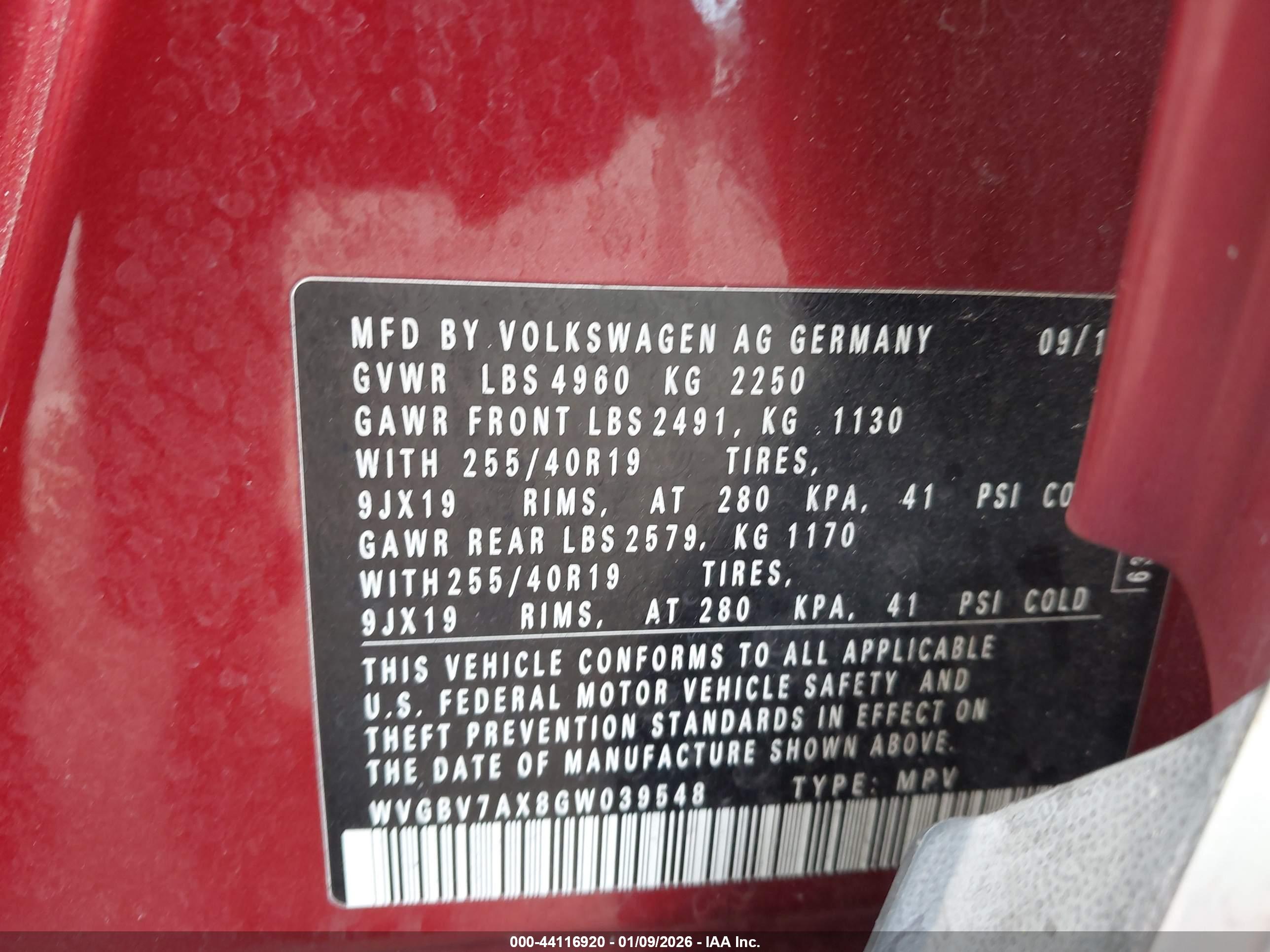 VOLKSWAGEN TIGUAN image 9