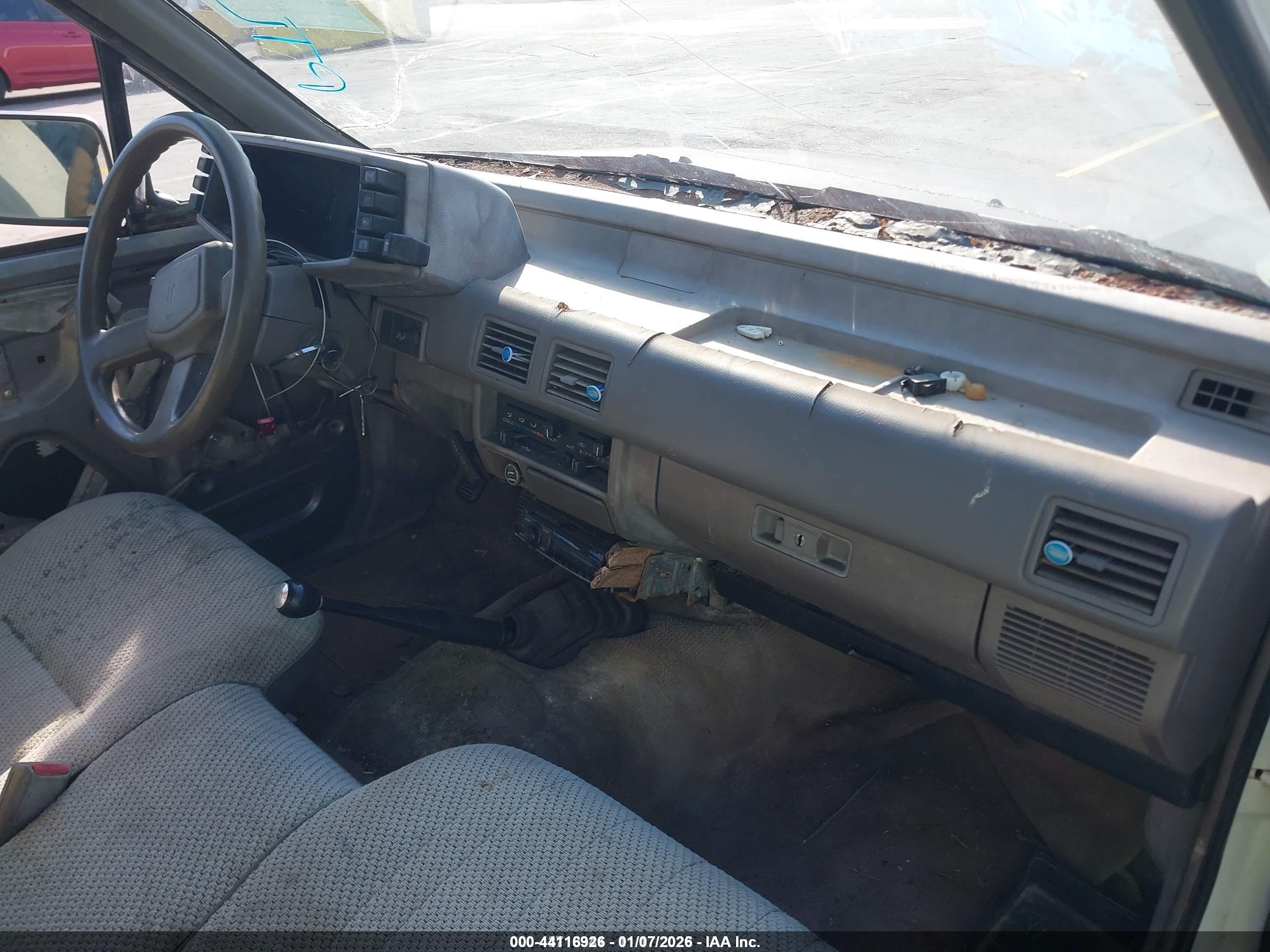 ISUZU CONVENTIONAL image 5